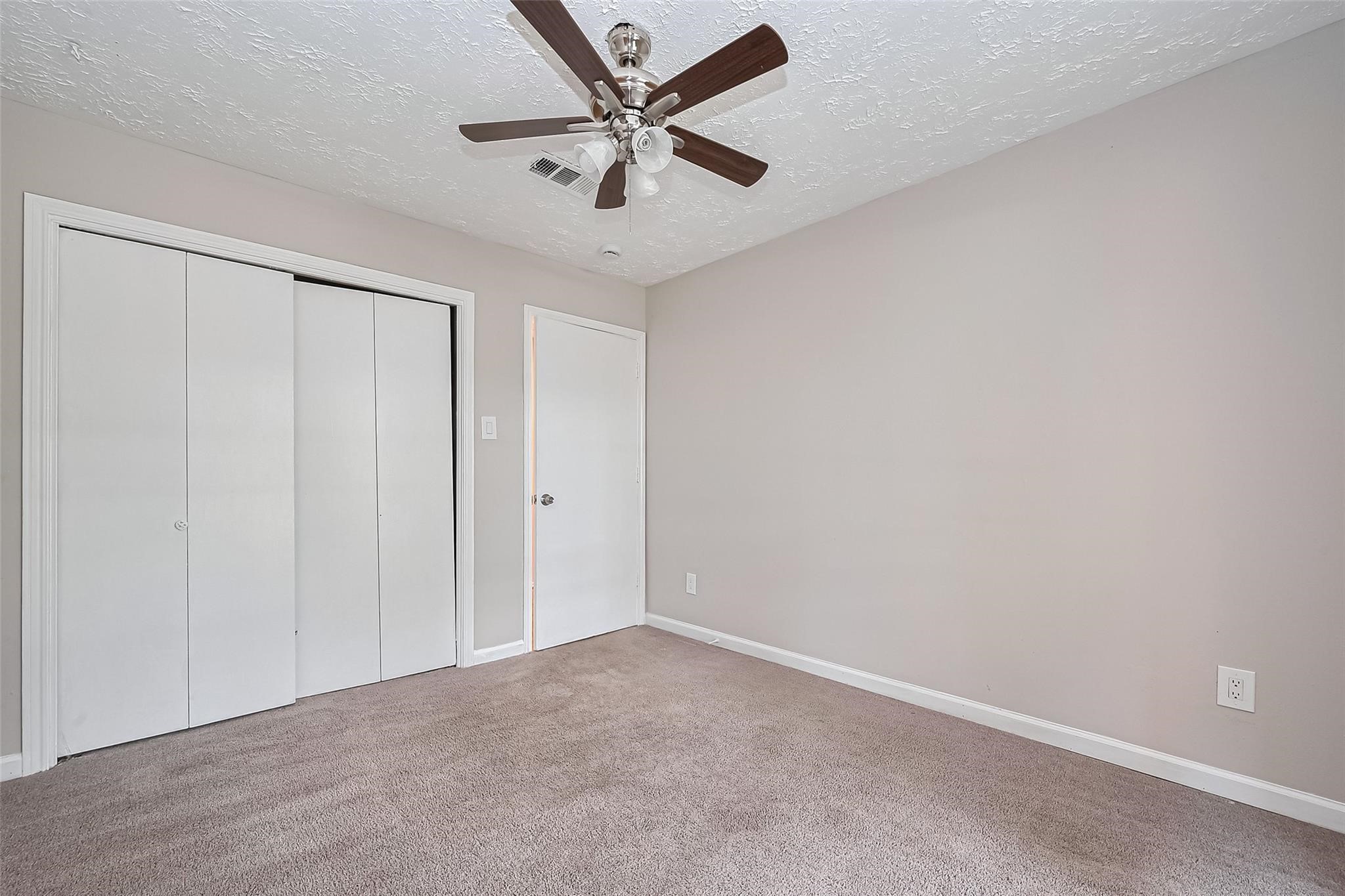 2606 Lexington Woods Drive Property Photo 31
