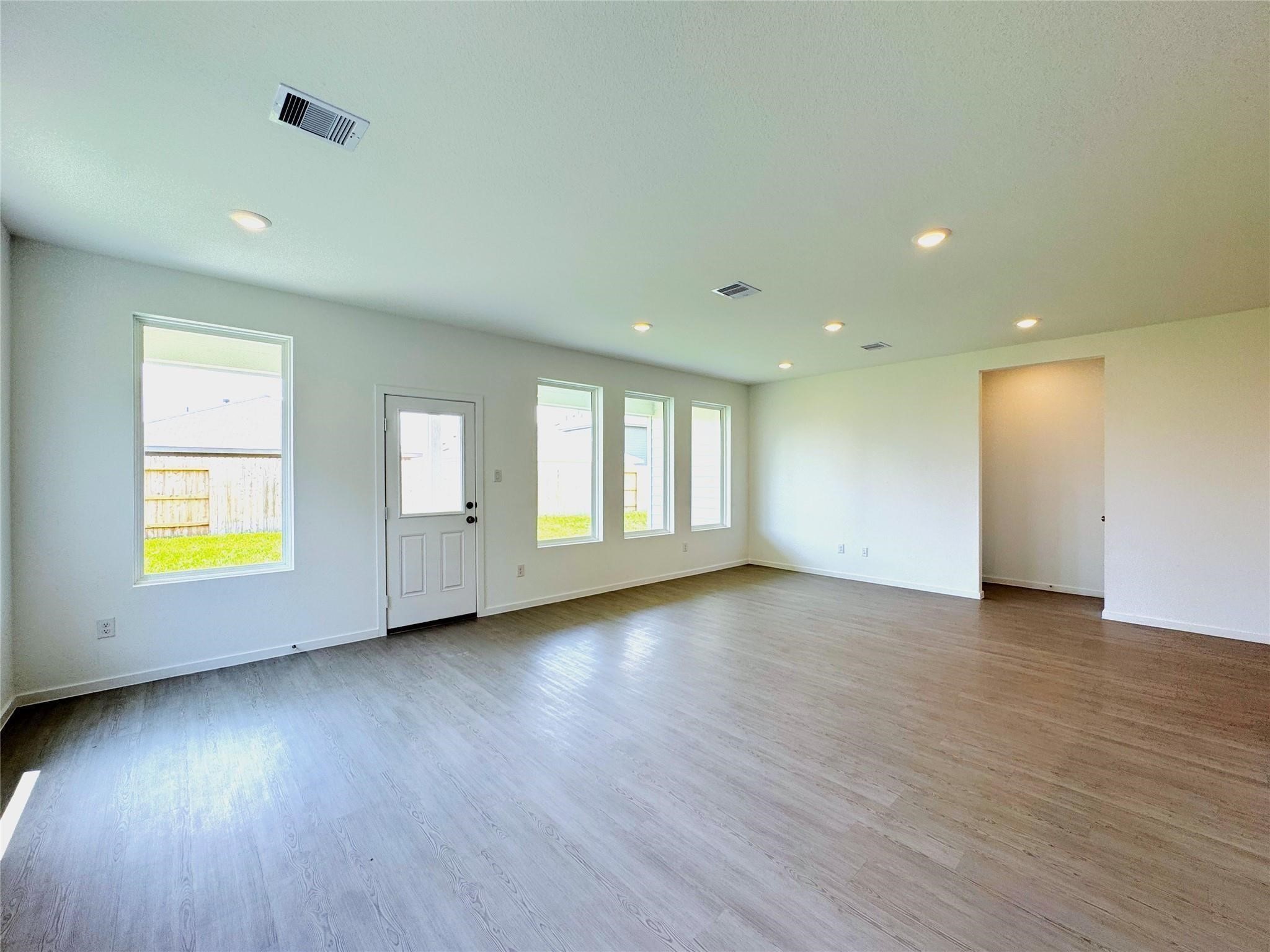 6815 Harvest Wheat Lane Property Photo 20