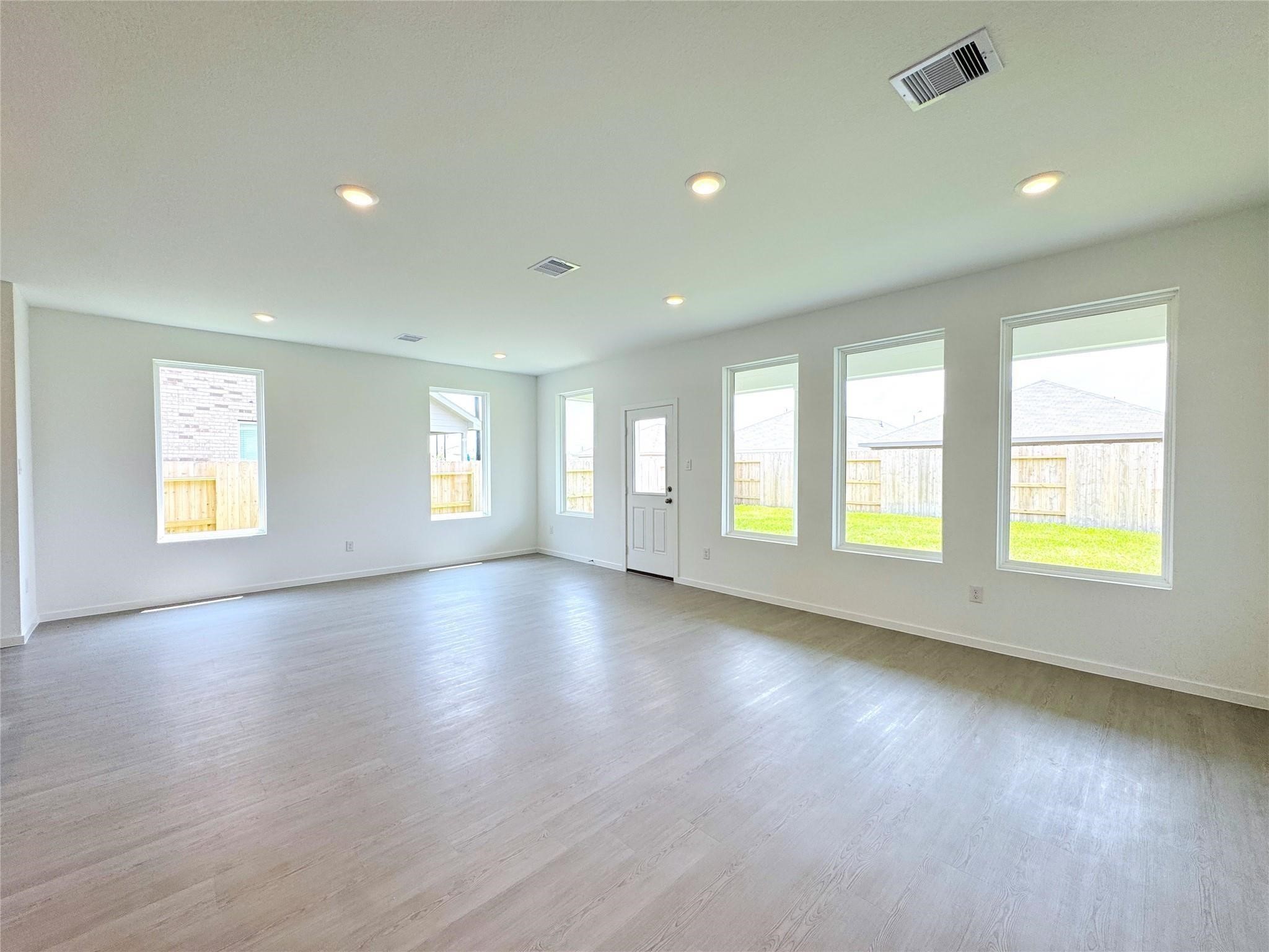 6815 Harvest Wheat Lane Property Photo 21