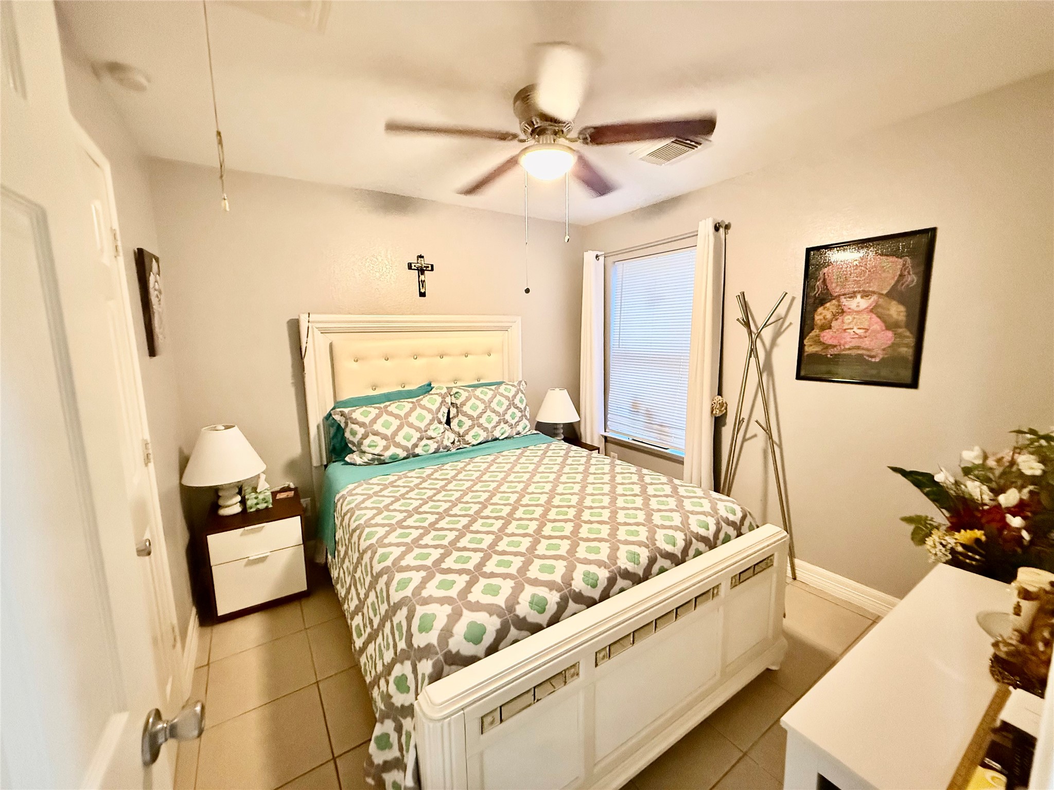 22843 Twisting Pine Drive Property Photo 14
