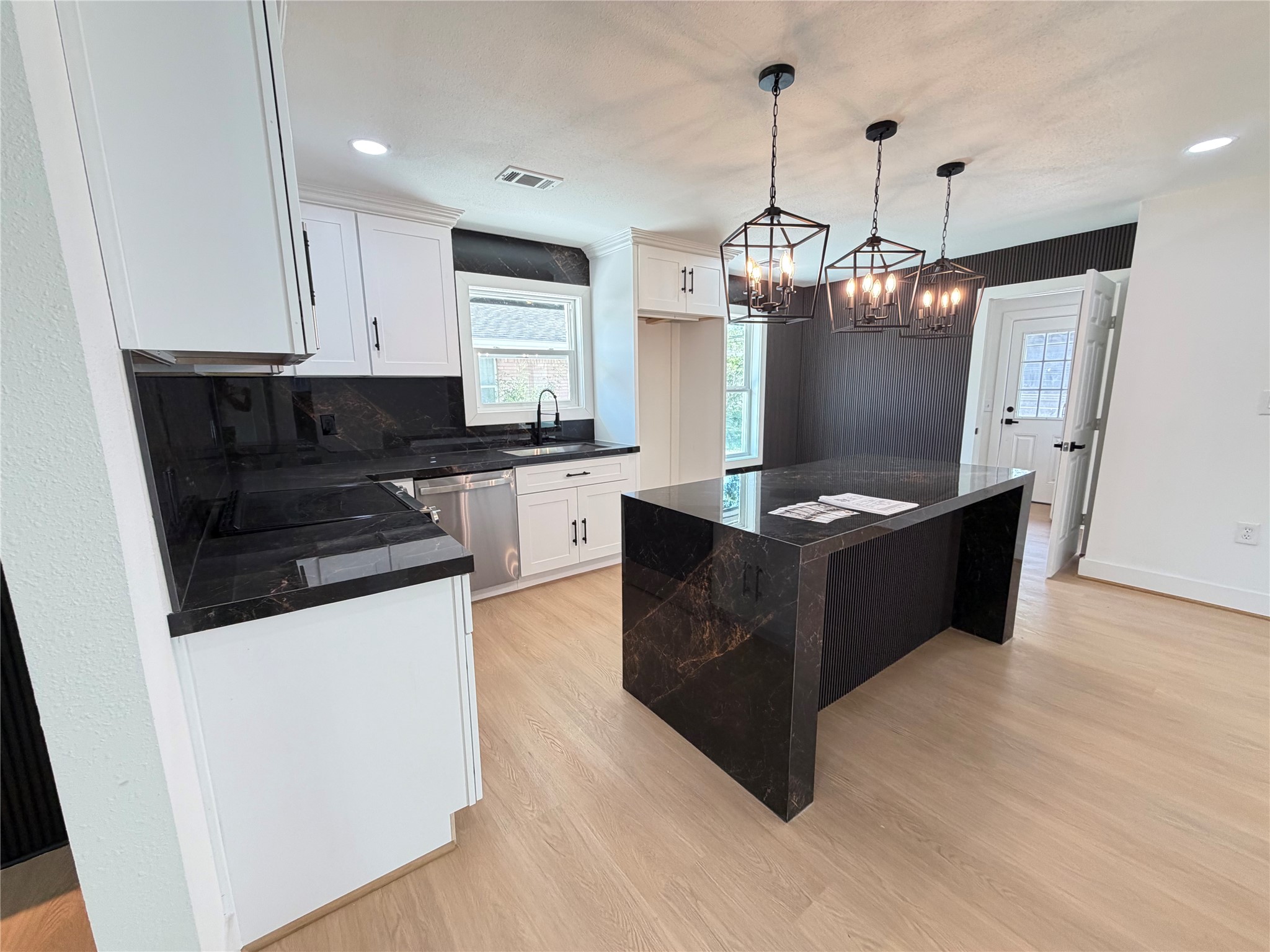 5642 Warm Springs Road Property Photo 3