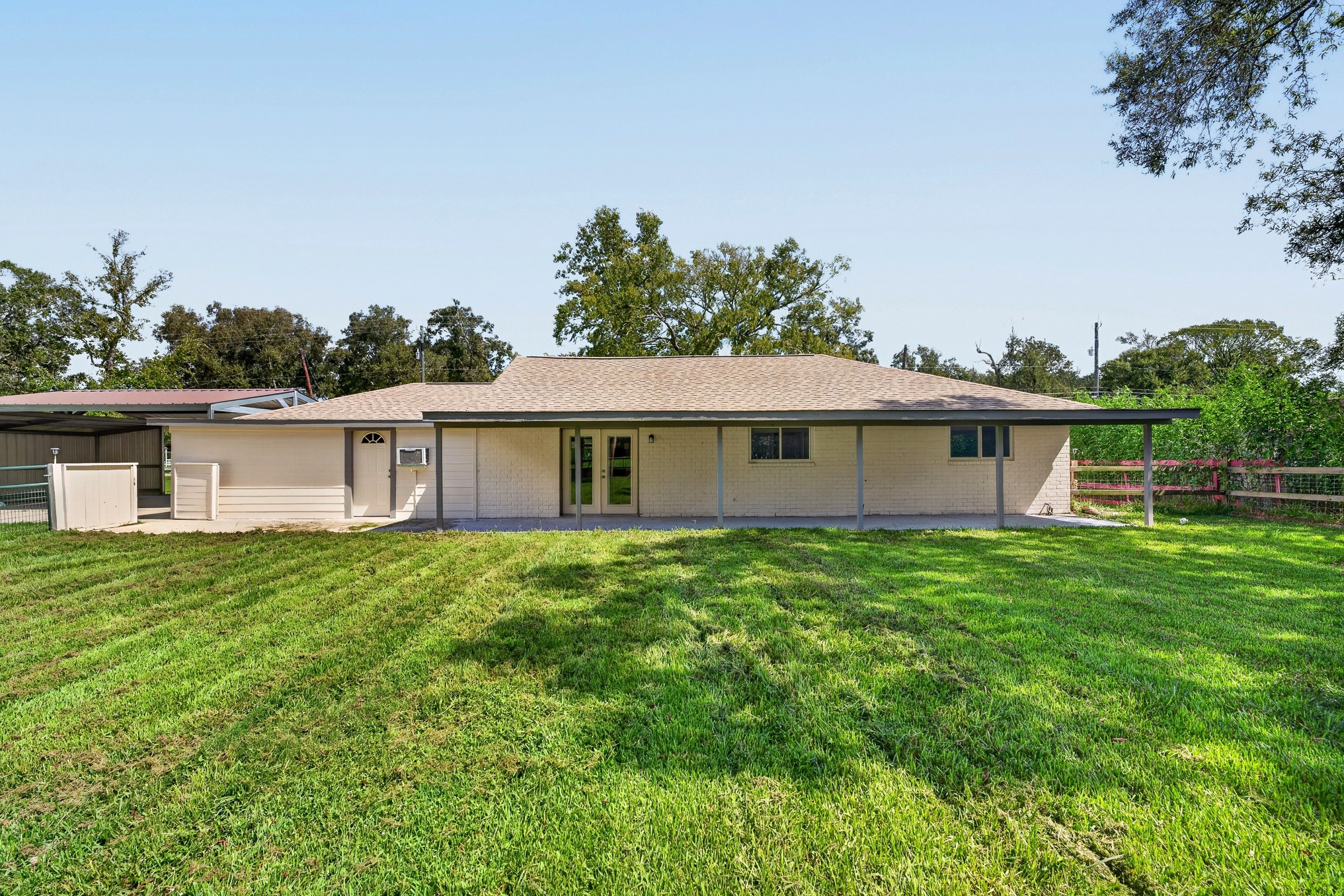 1718 County Road 401 Property Photo 13