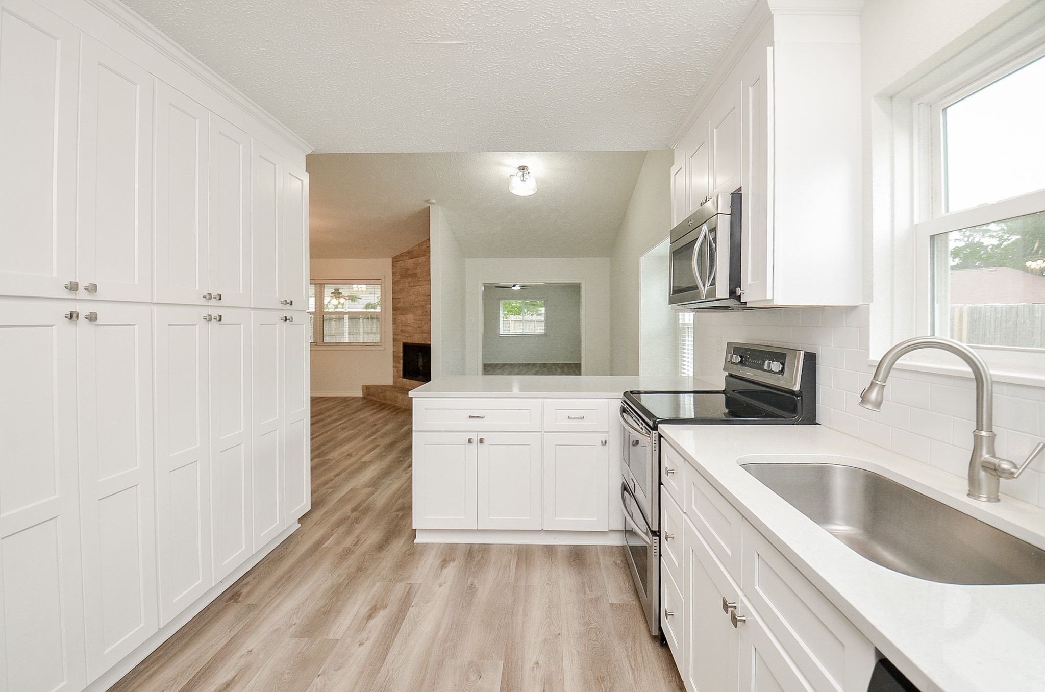 10615 Heatherford Drive Property Photo 8