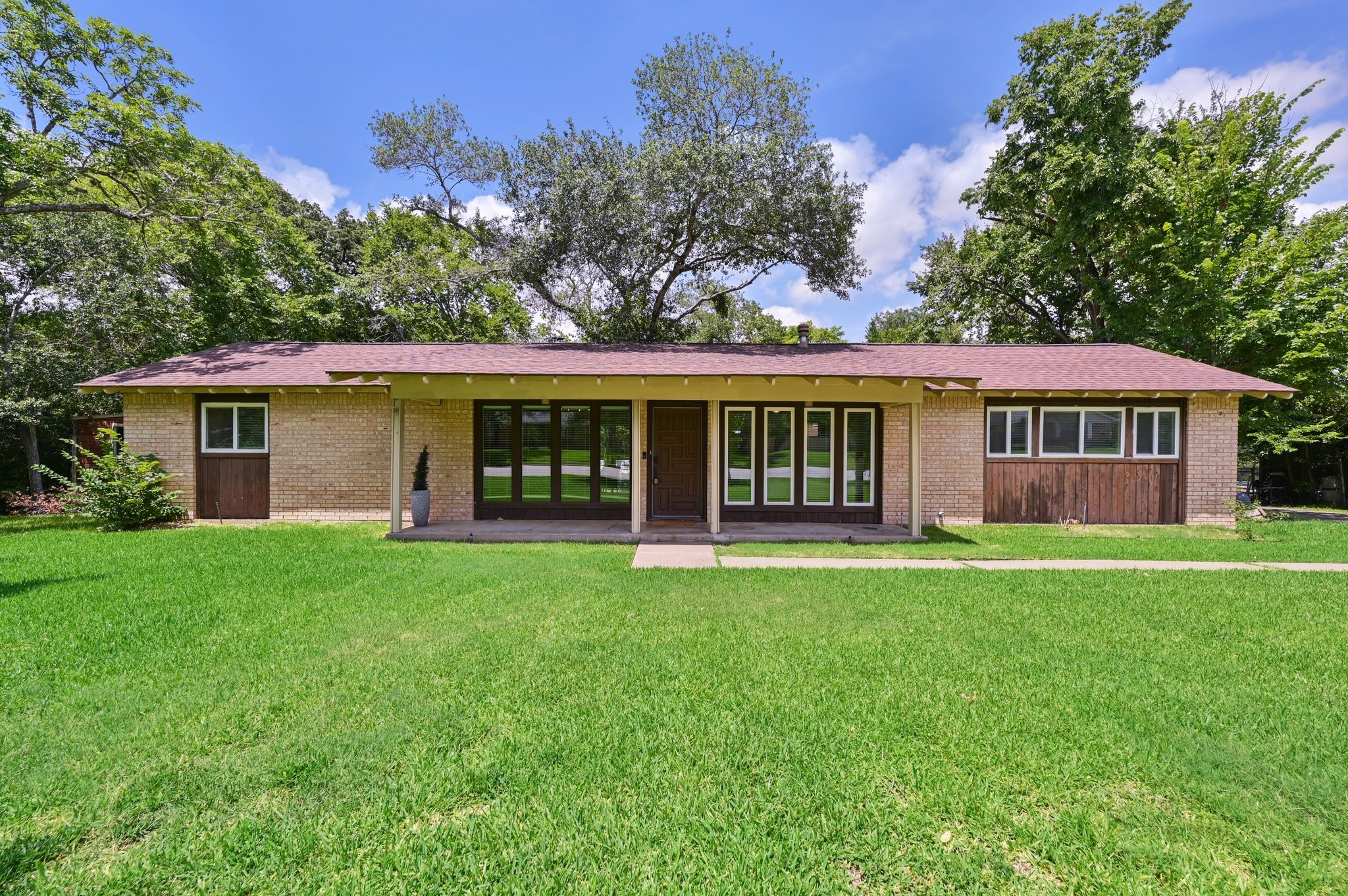 1217 Glade Street Property Photo