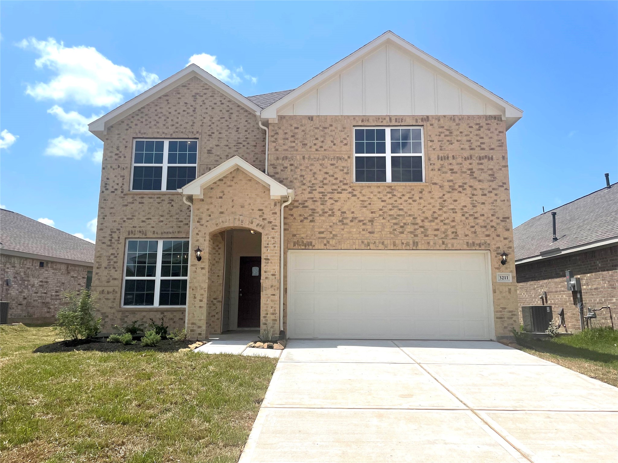3211 Aster Meadow Way Property Photo 1