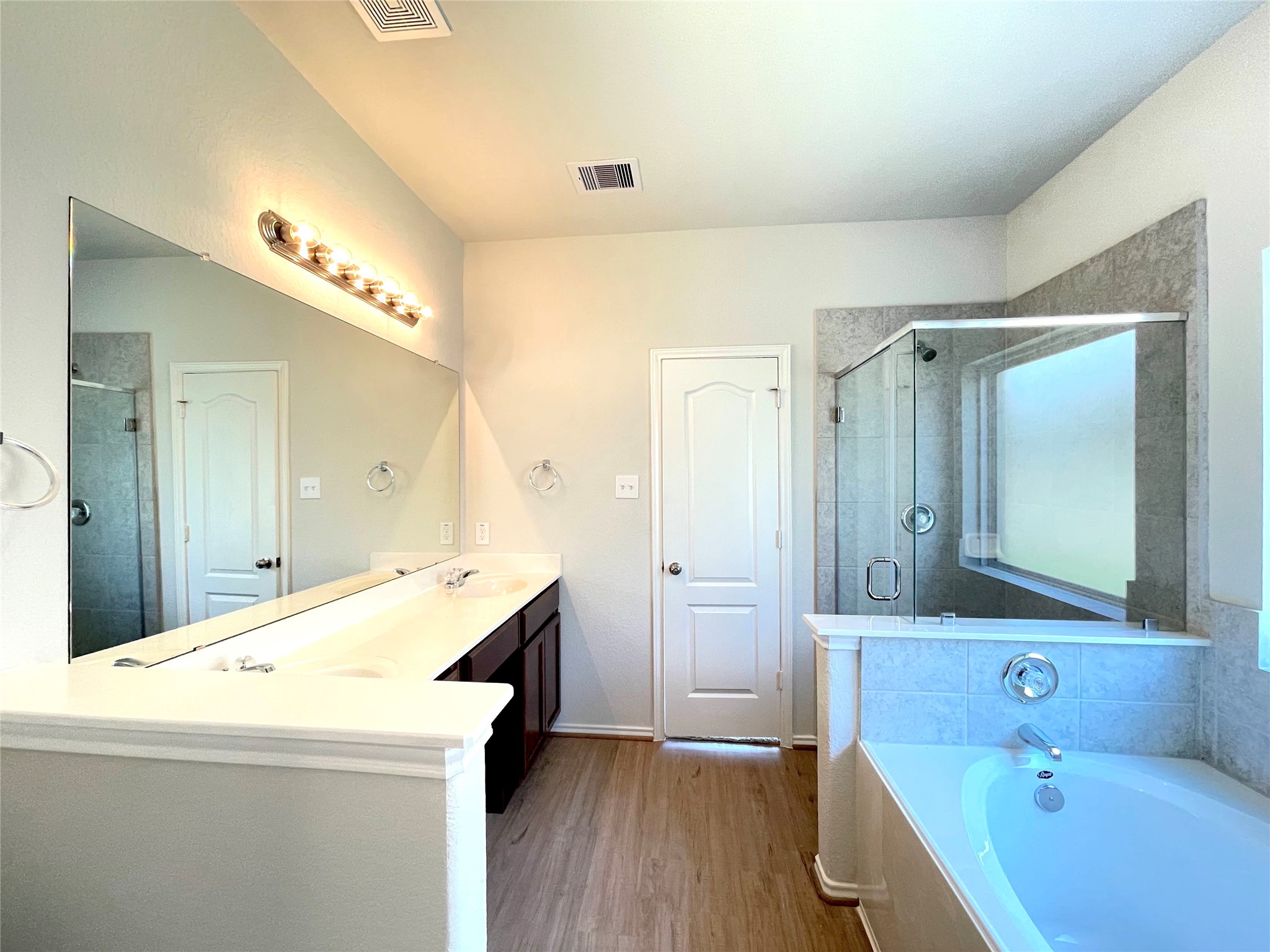 3211 Aster Meadow Way Property Photo 11
