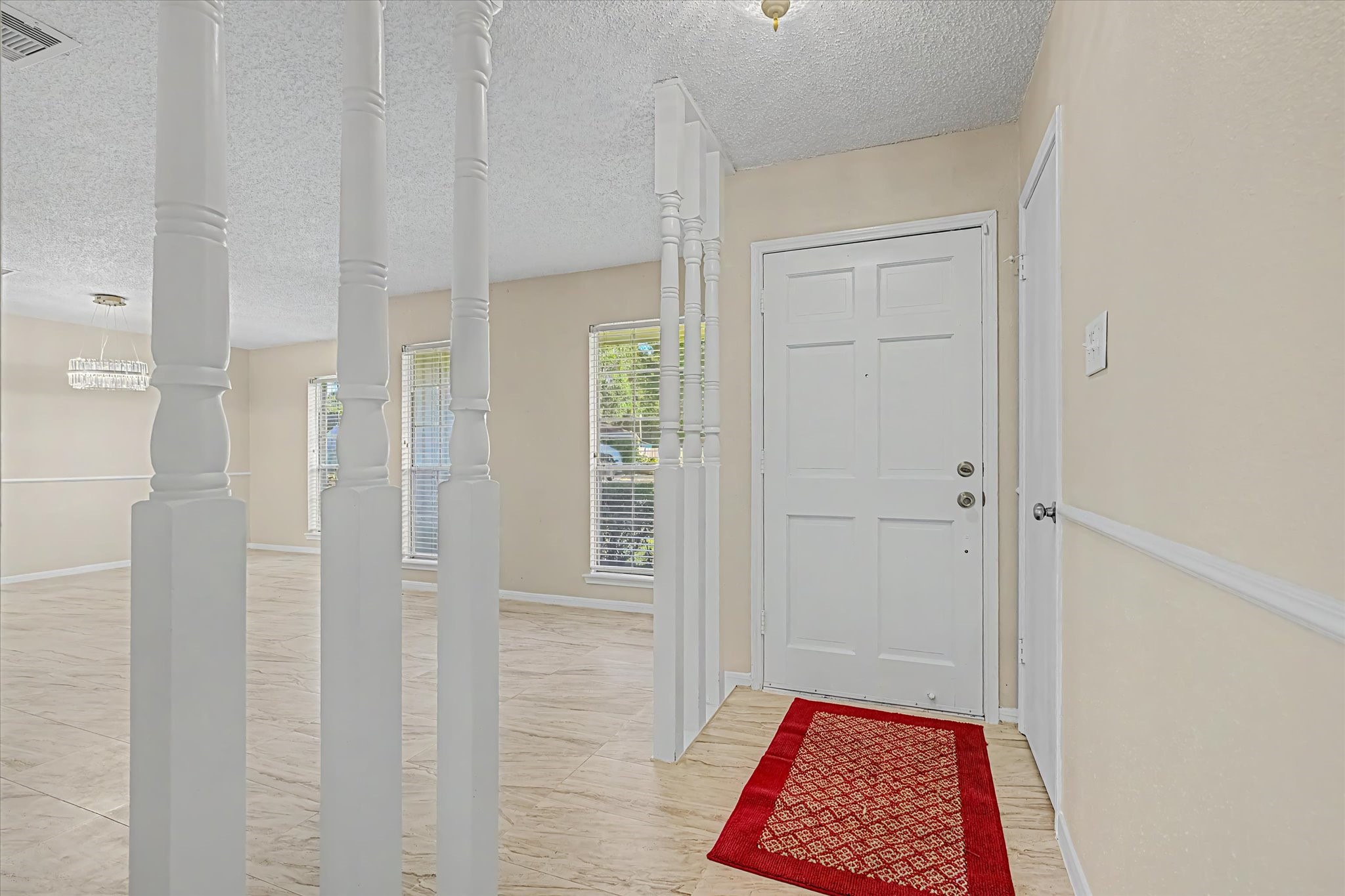 20203 Fox Stone Lane Property Photo 5