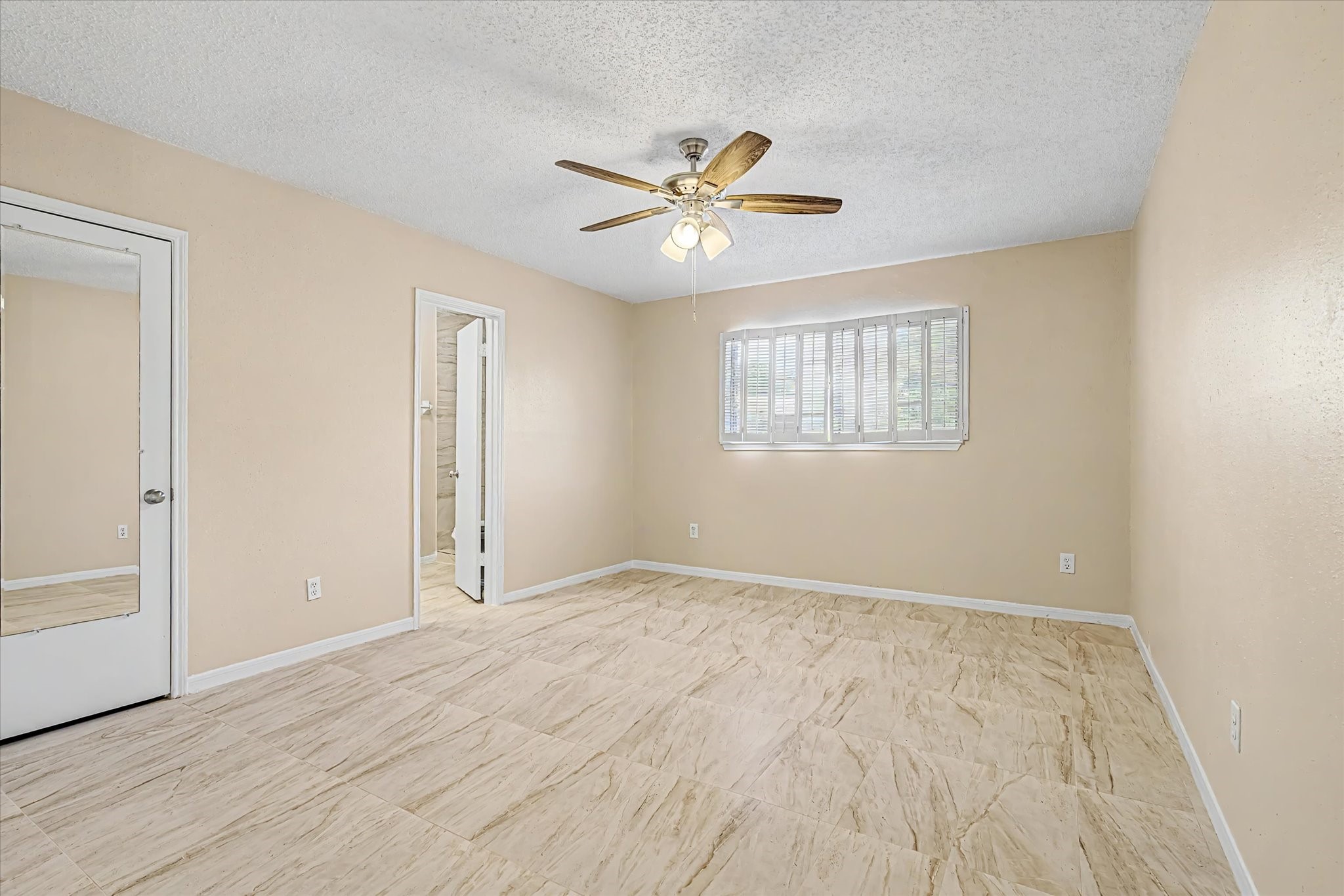 20203 Fox Stone Lane Property Photo 20