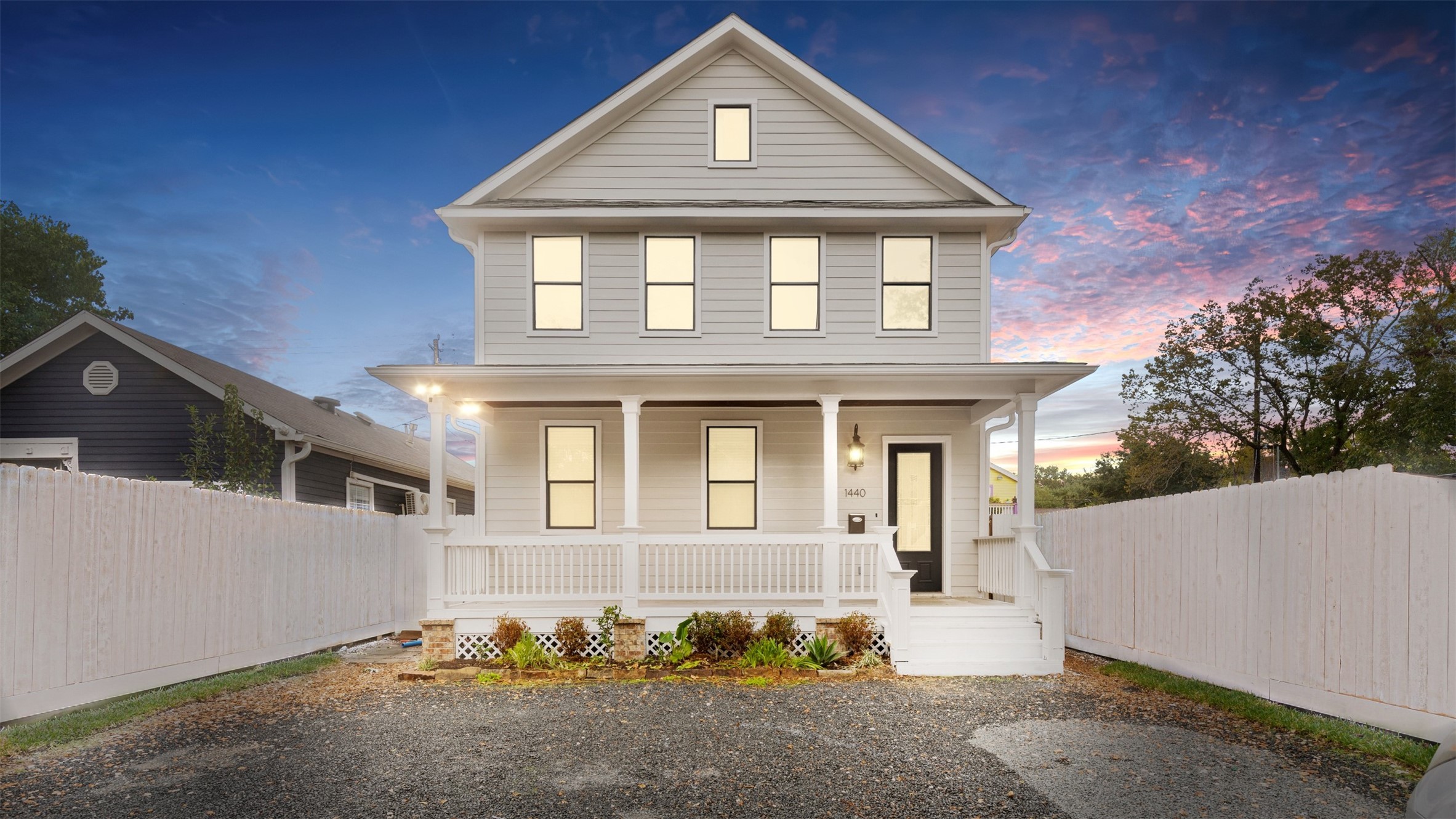 1440 Yale Street Property Photo