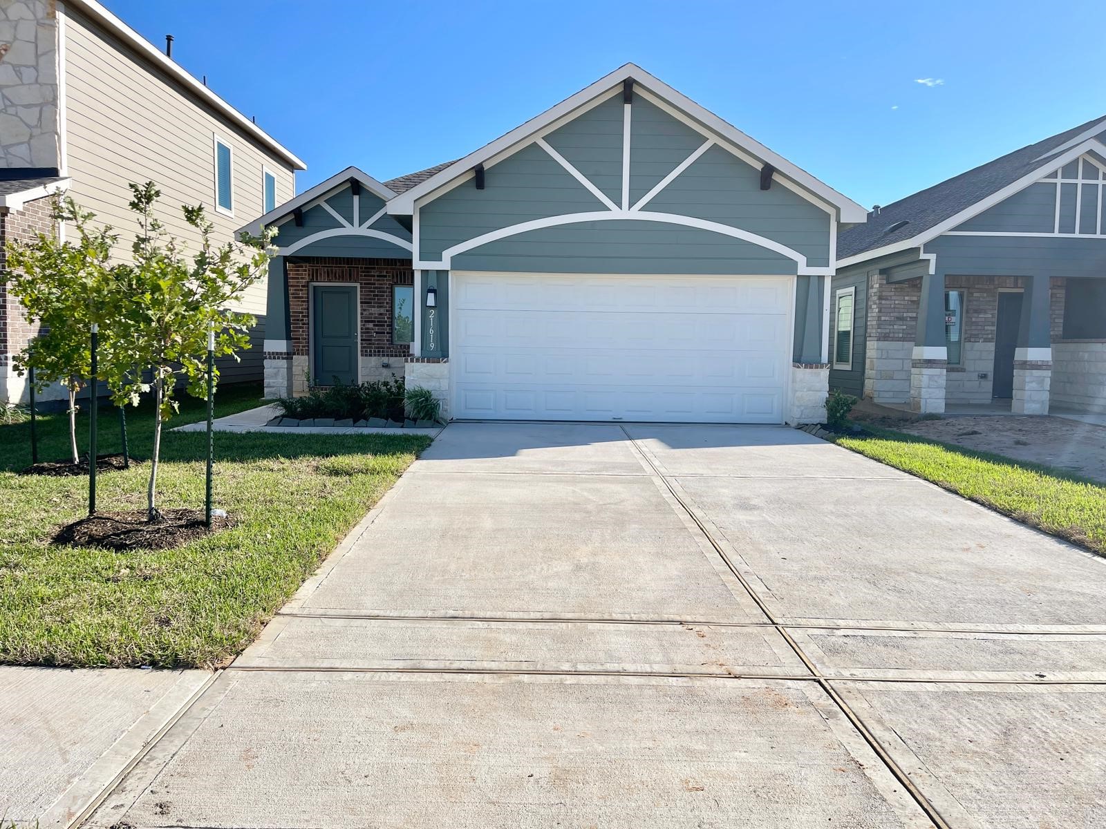 21619 Cypress Maple Drive Property Photo 1