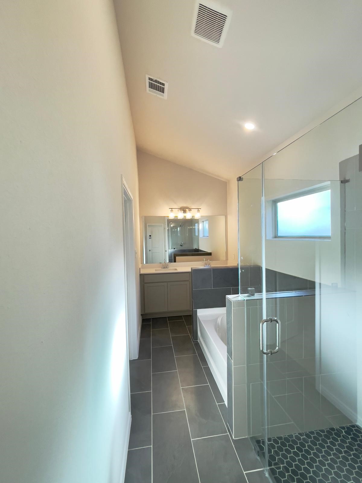 21619 Cypress Maple Drive Property Photo 14