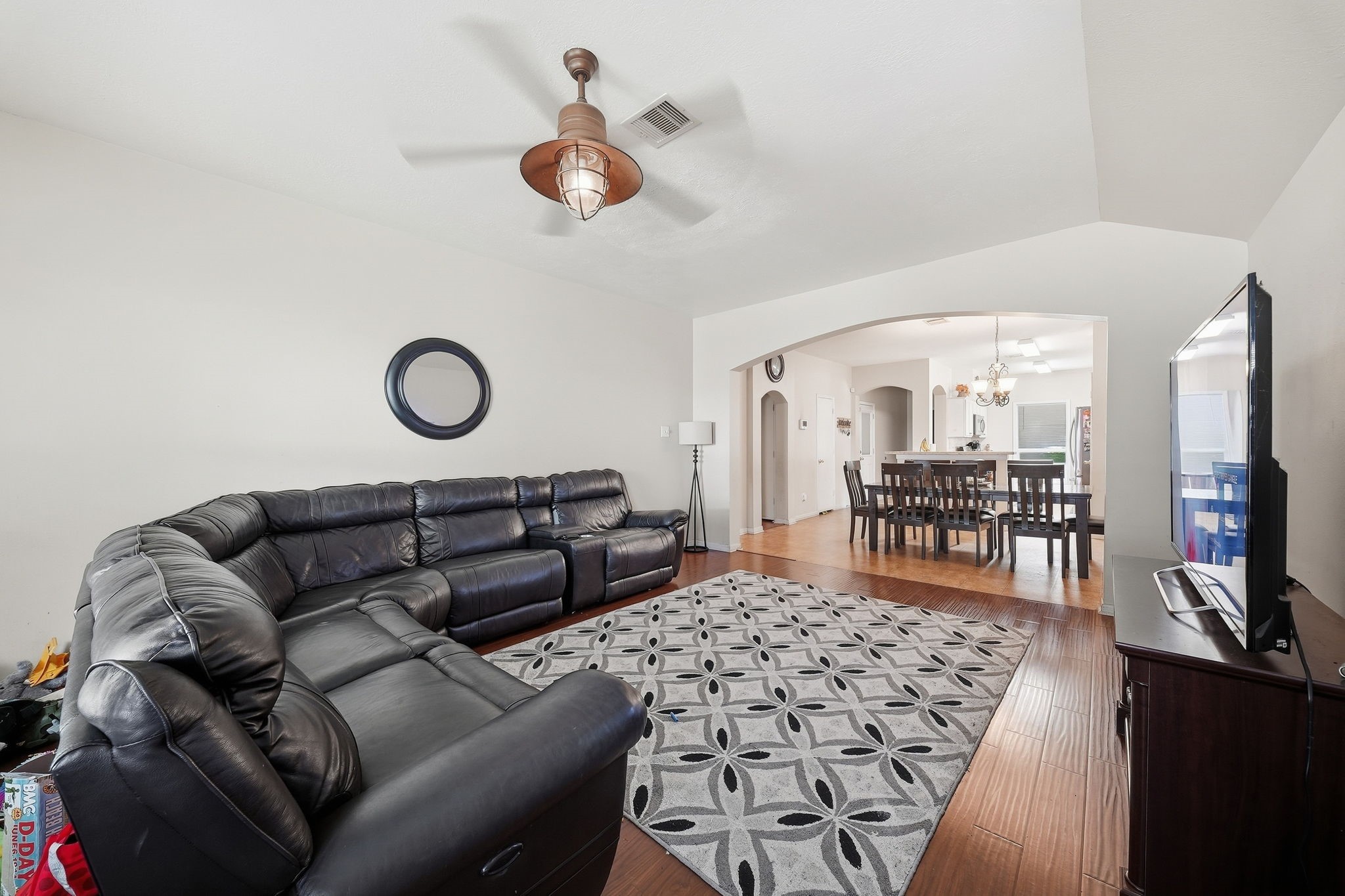 8915 Durham Manor Lane Property Photo 4