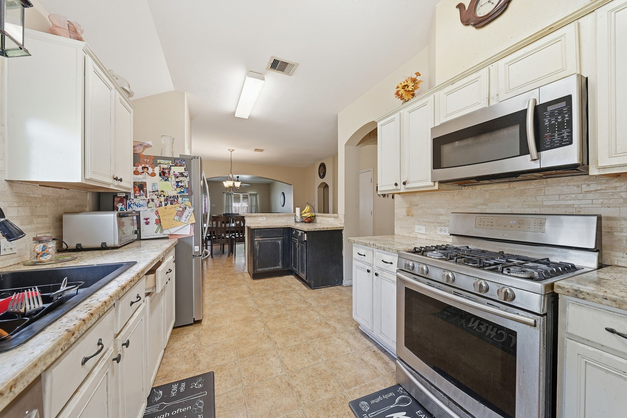 8915 Durham Manor Lane Property Photo 7