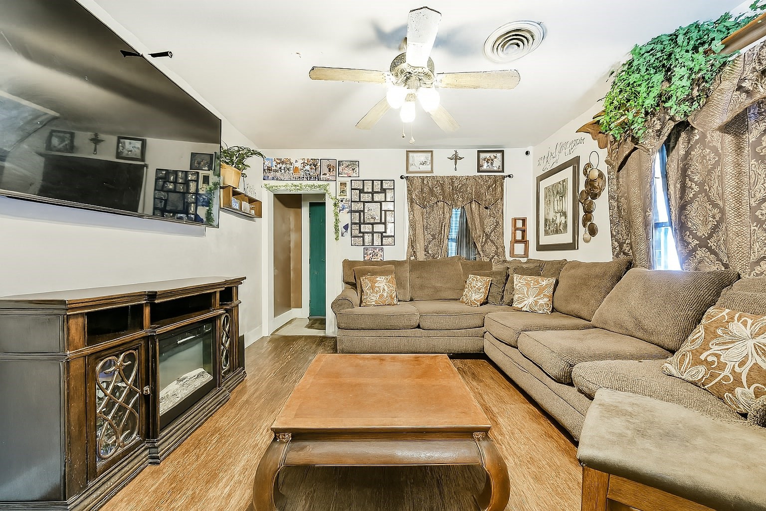 5220 Avenue K Property Photo 1
