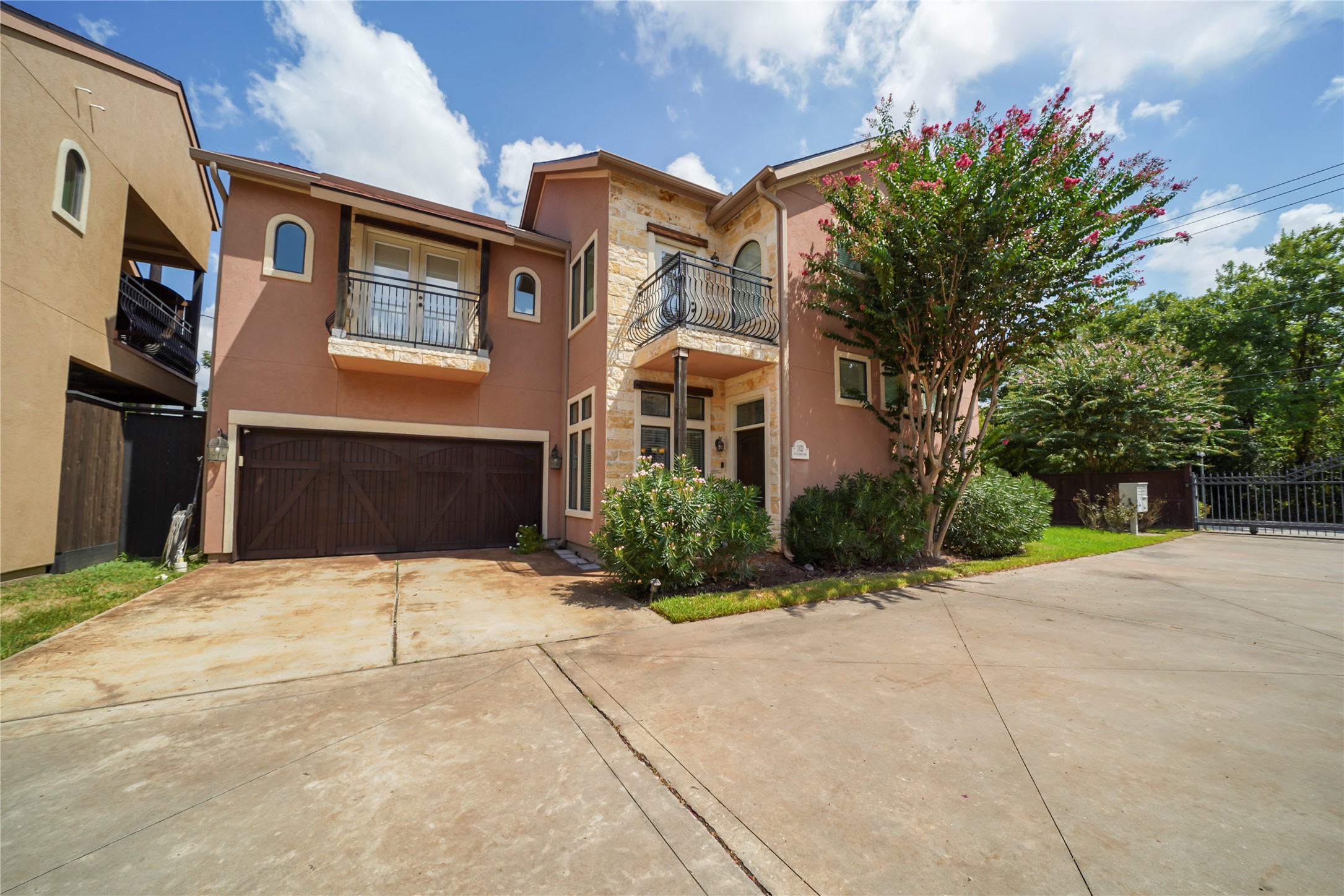 11020 Little John Way Property Photo 1