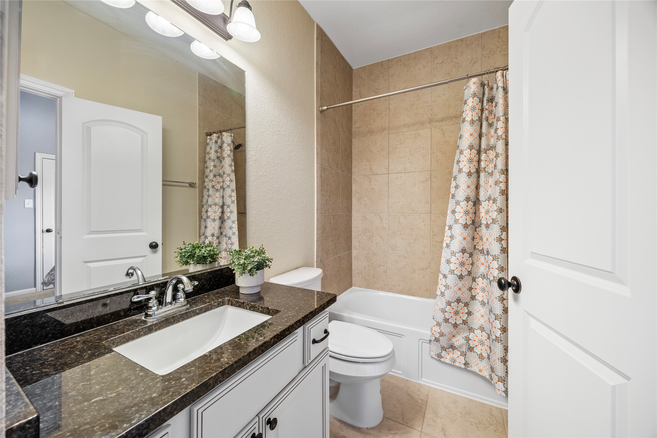 122 Cheswood Forest Drive Property Photo 22
