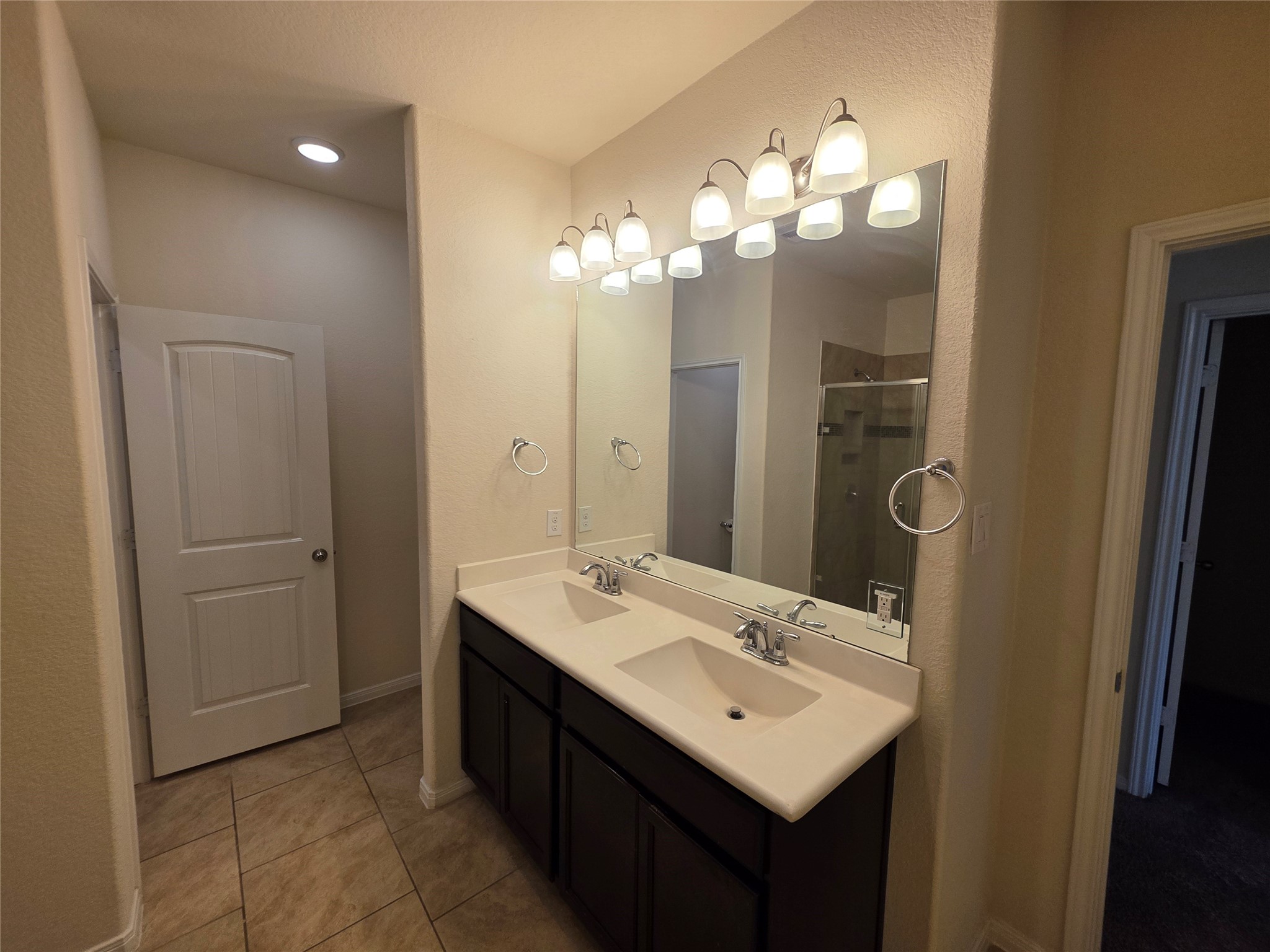 14046 Sand Ridge Crossing Property Photo 12