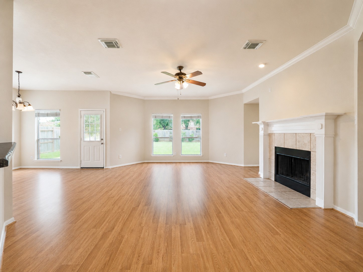 1815 Granite Field Lane Property Photo 8