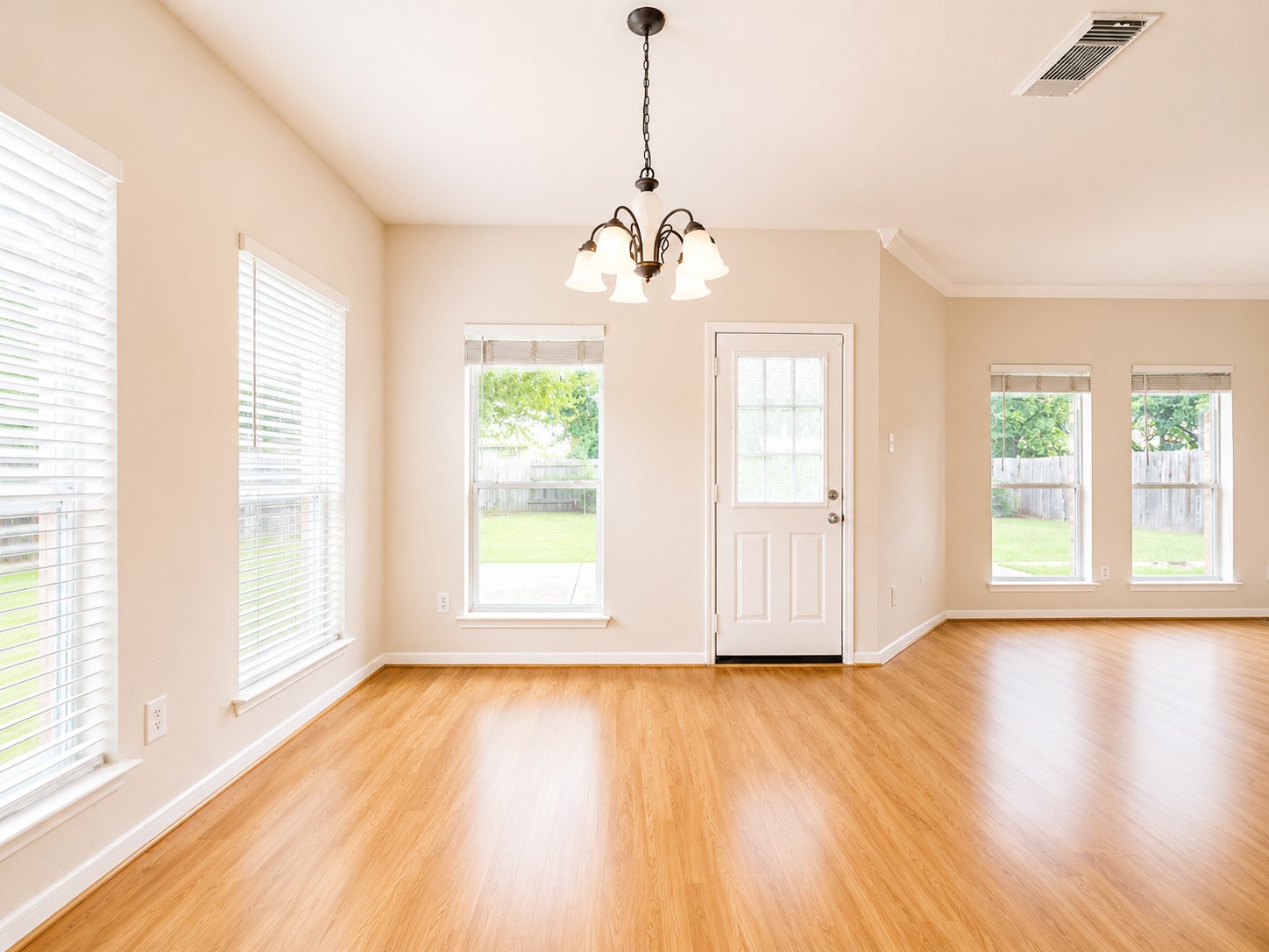 1815 Granite Field Lane Property Photo 14