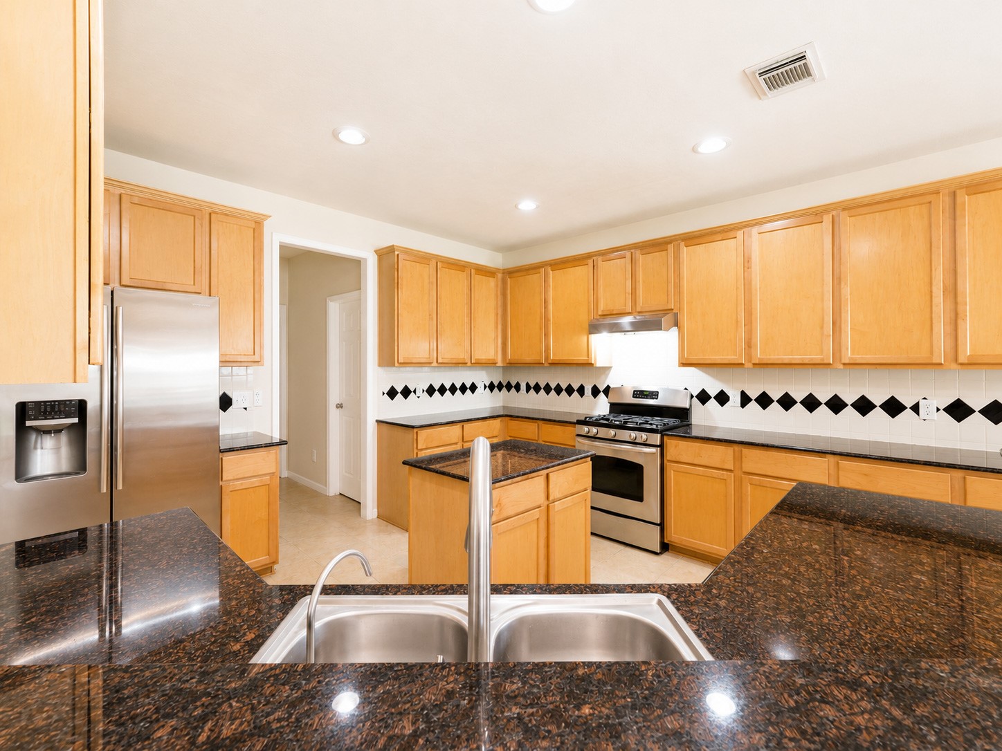 1815 Granite Field Lane Property Photo 15