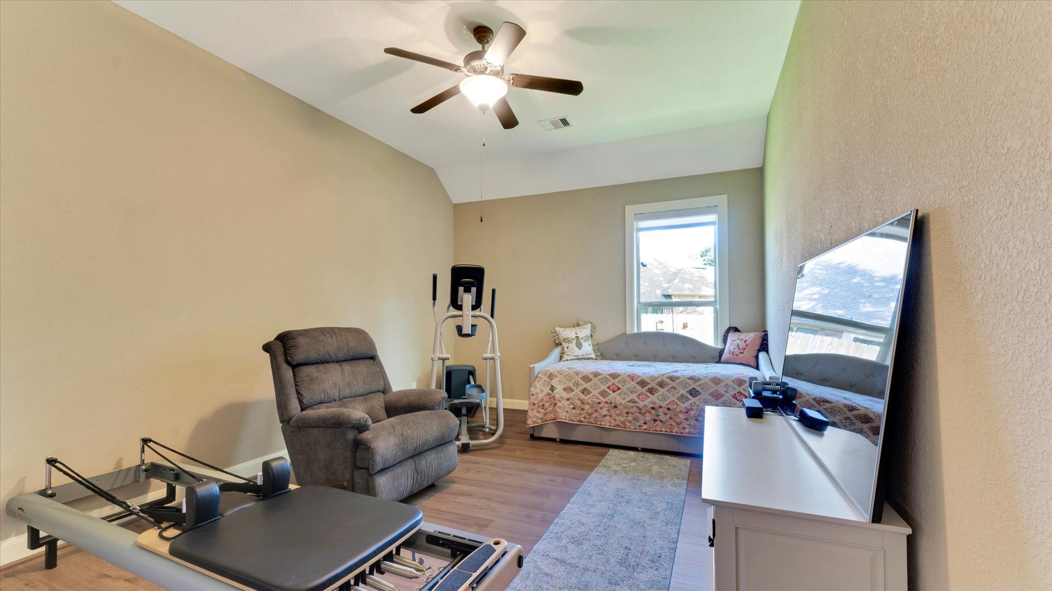 2126 Graystone Hills Drive Property Photo 28