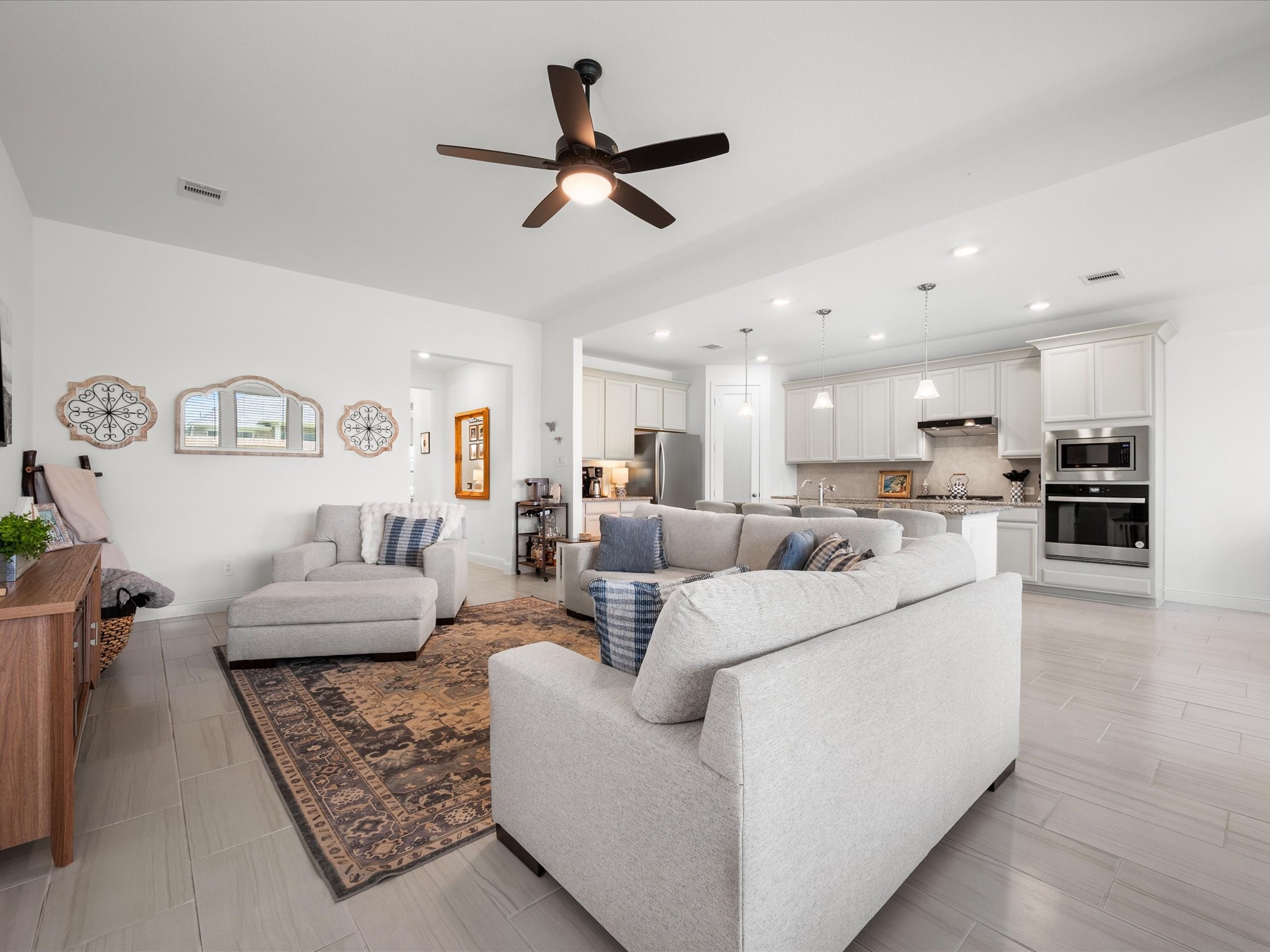 15881 Hayes Market Loop Property Photo 12