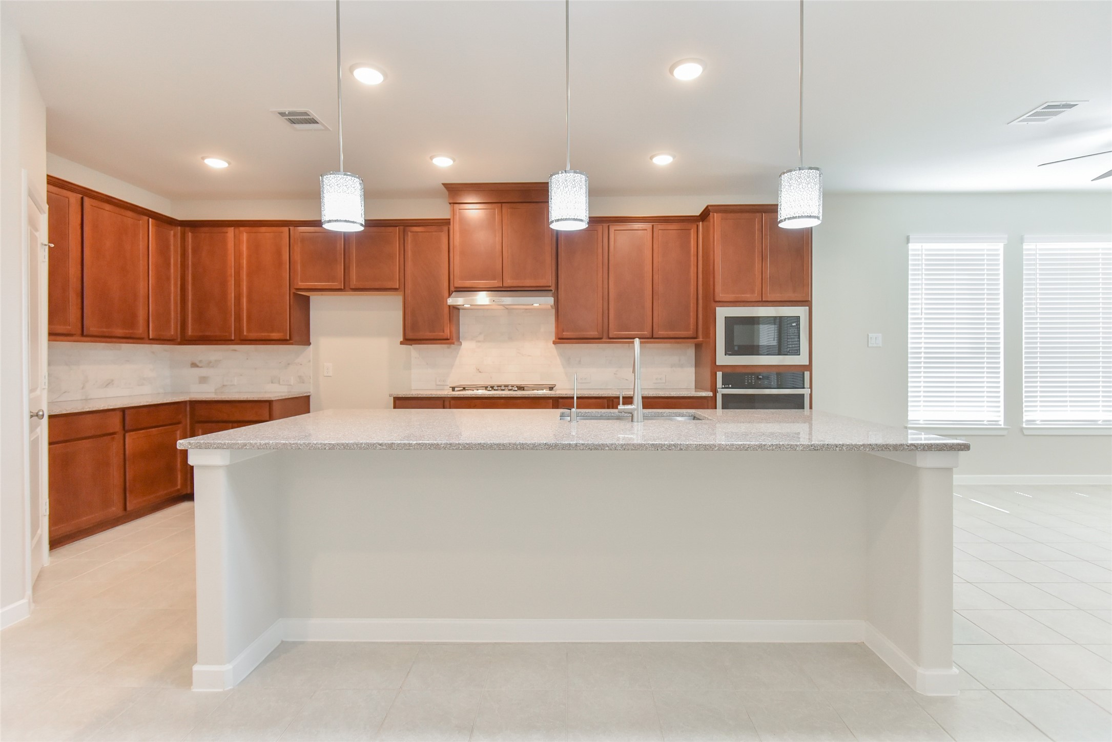 7826 Kenora Way Property Photo 11