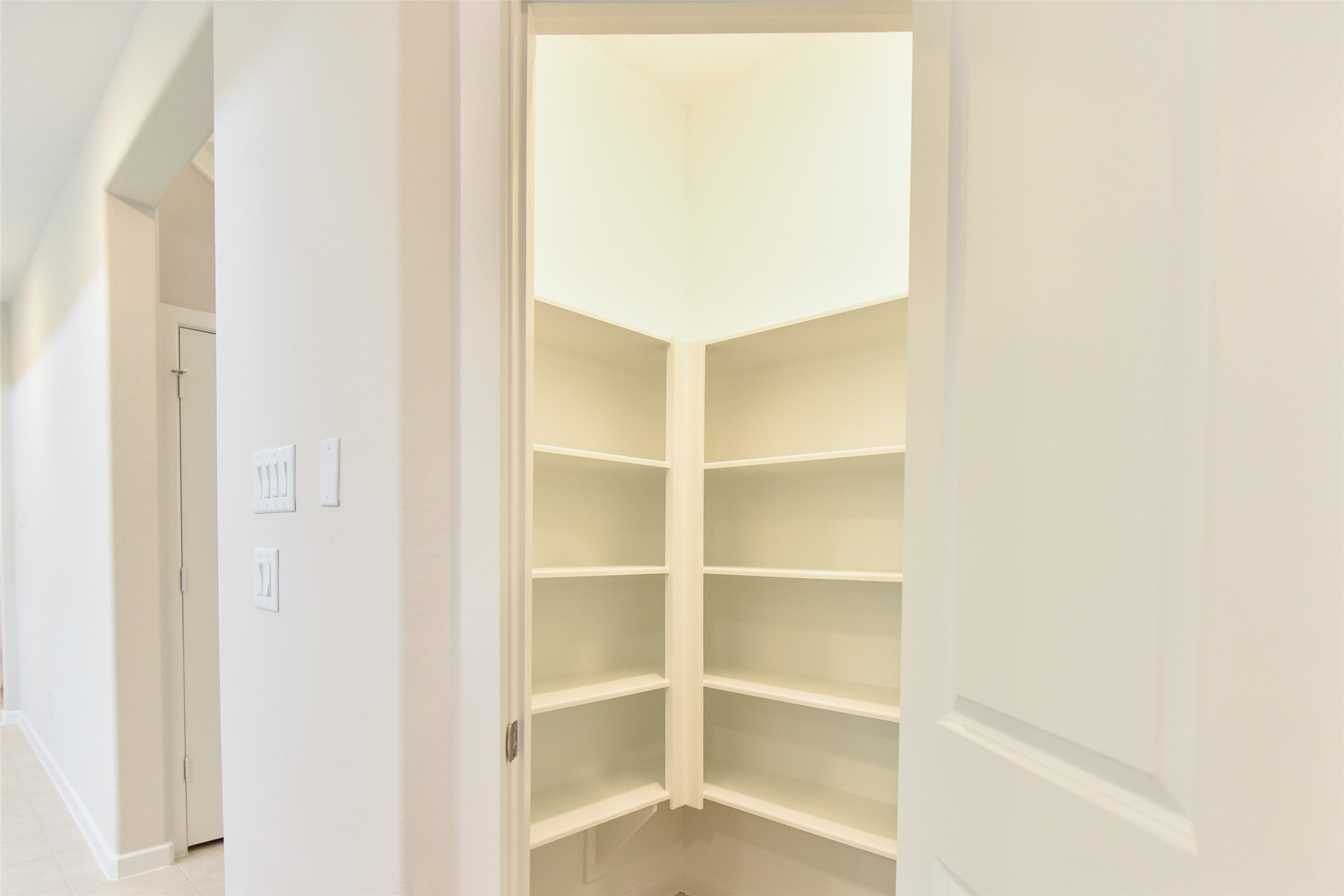 7826 Kenora Way Property Photo 14