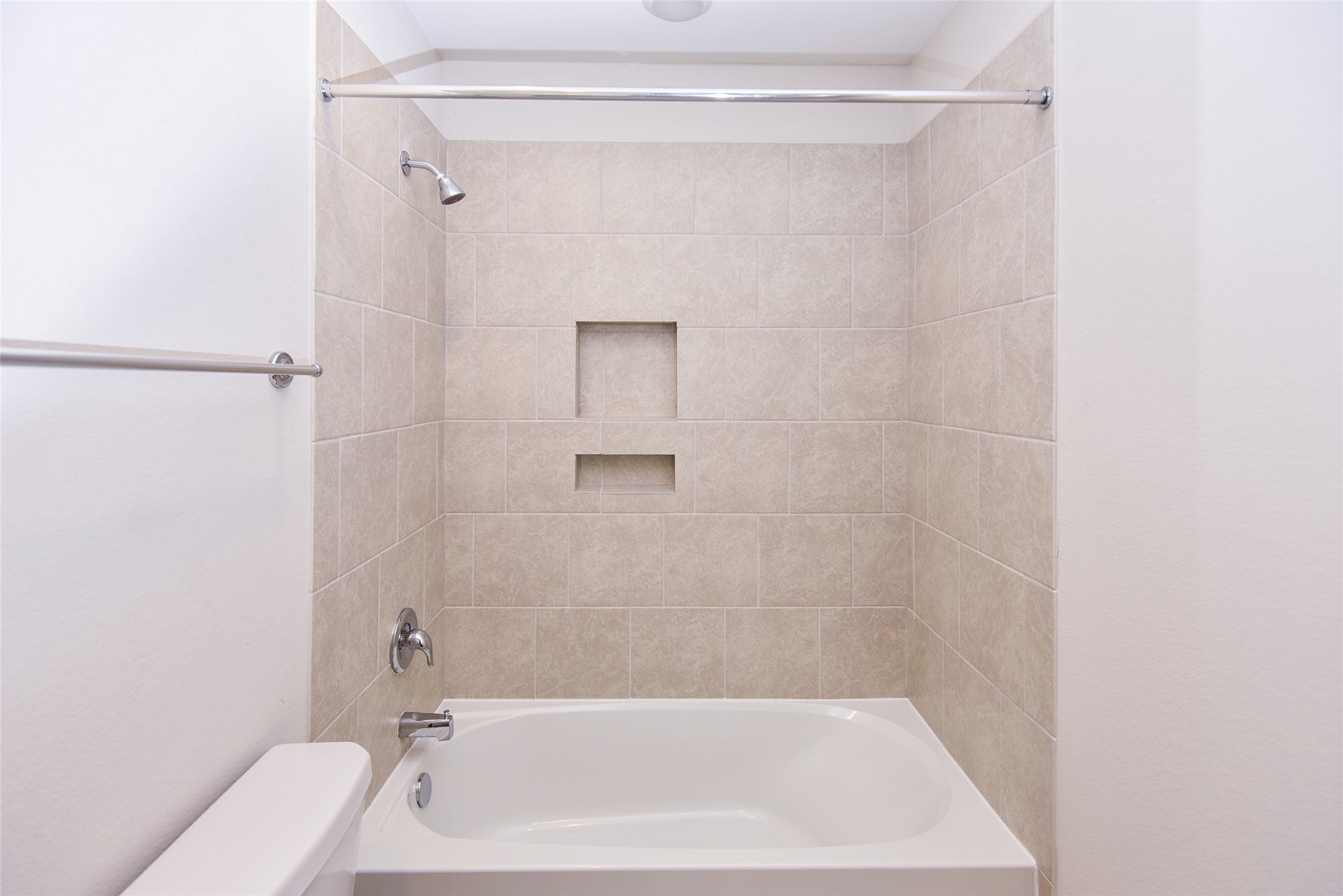 7826 Kenora Way Property Photo 32