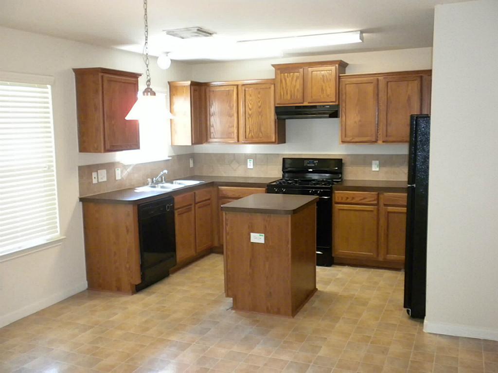 19211 Cedarsham Lane Property Photo 3