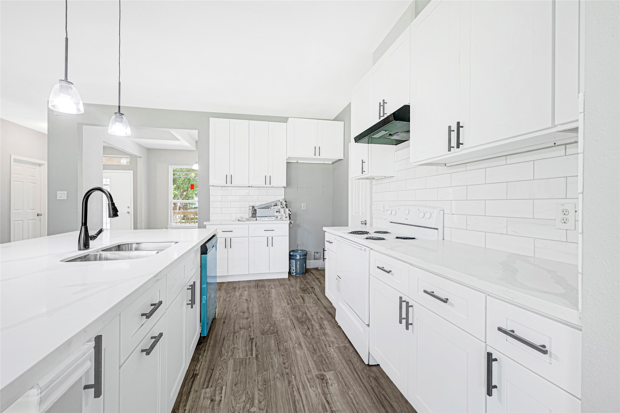 2332 Margaret Street Property Photo 15