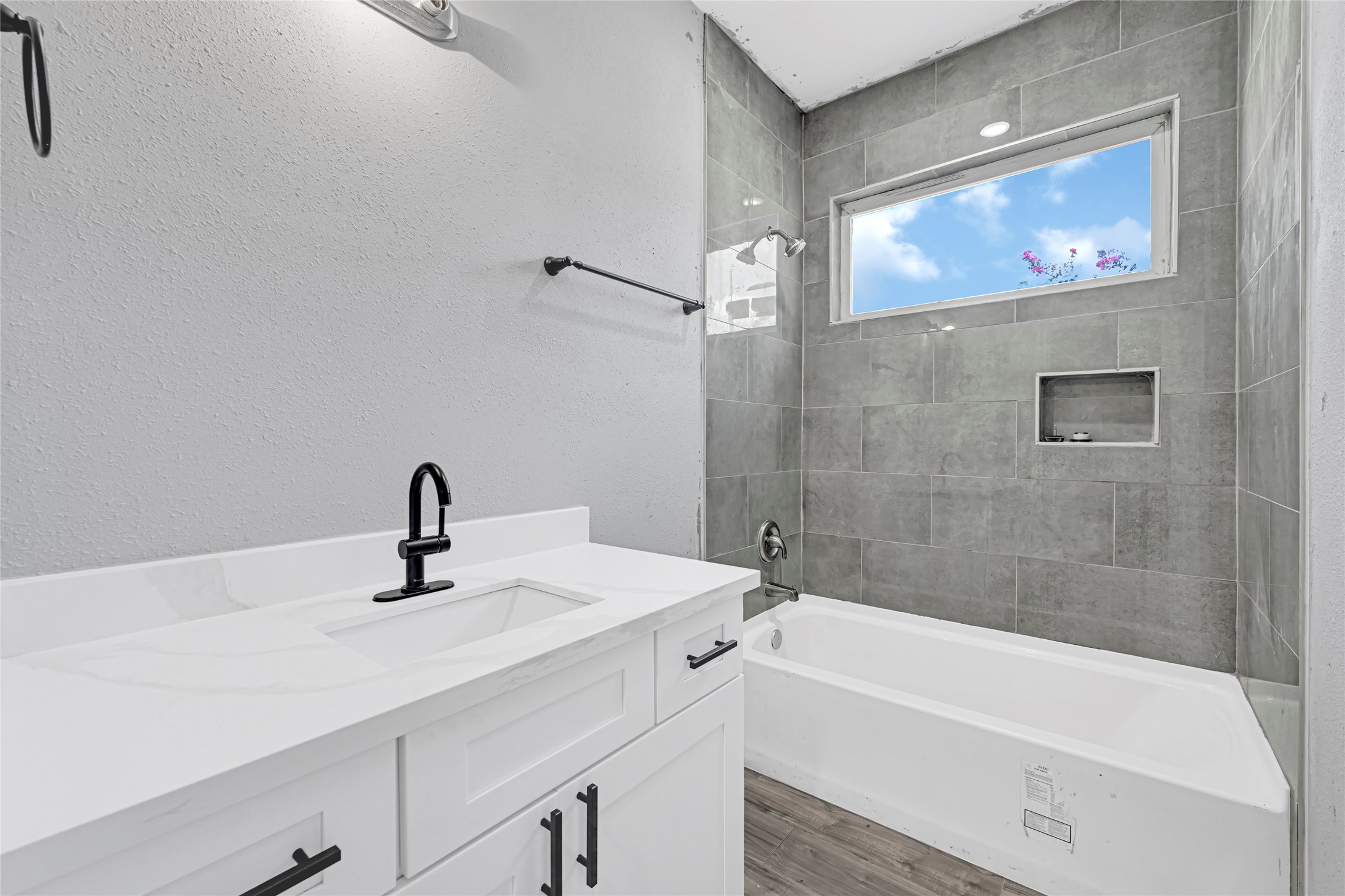 2332 Margaret Street Property Photo 23