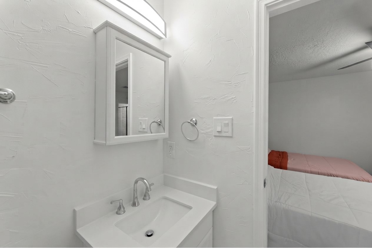 2379 Briarwest Boulevard 96 Property Photo 17