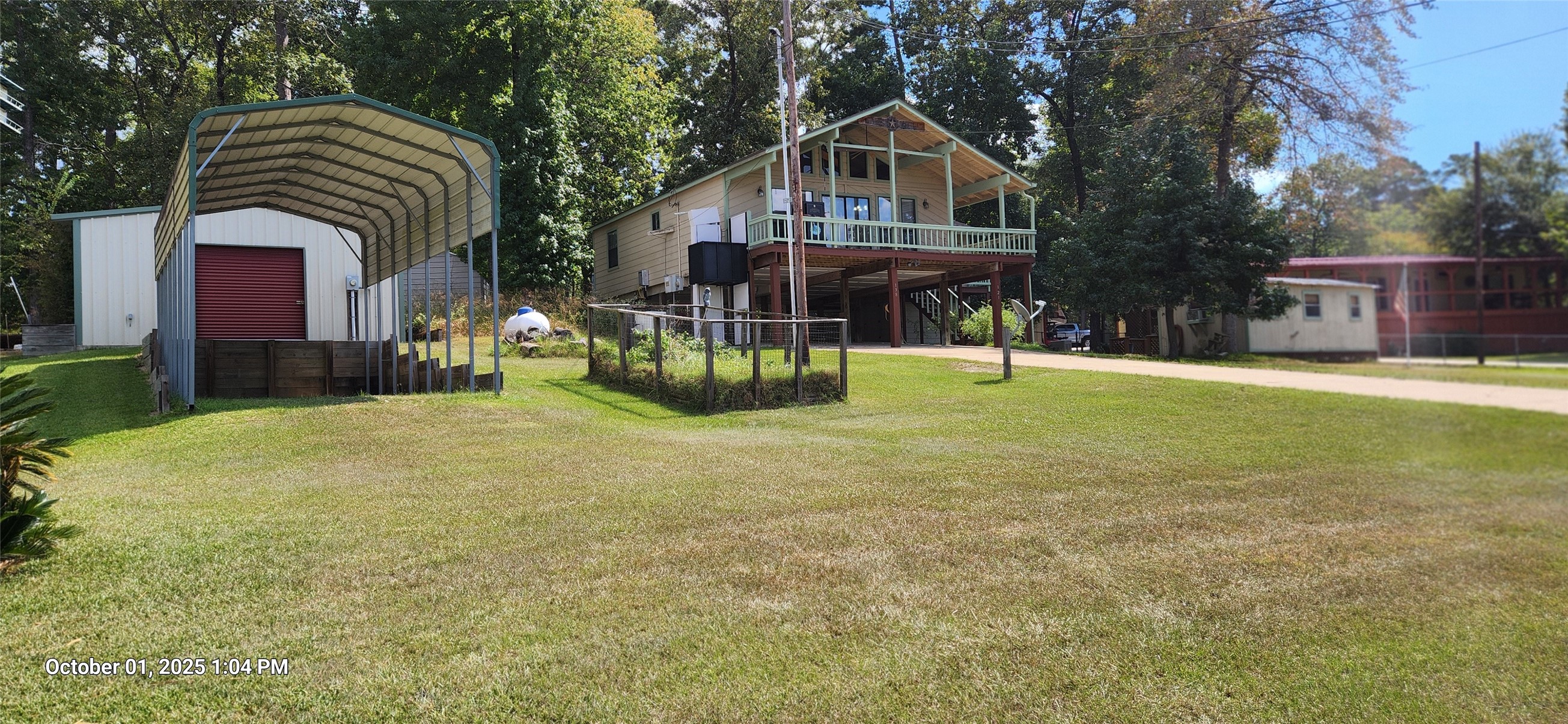 121 N Point Drive N Property Photo 3