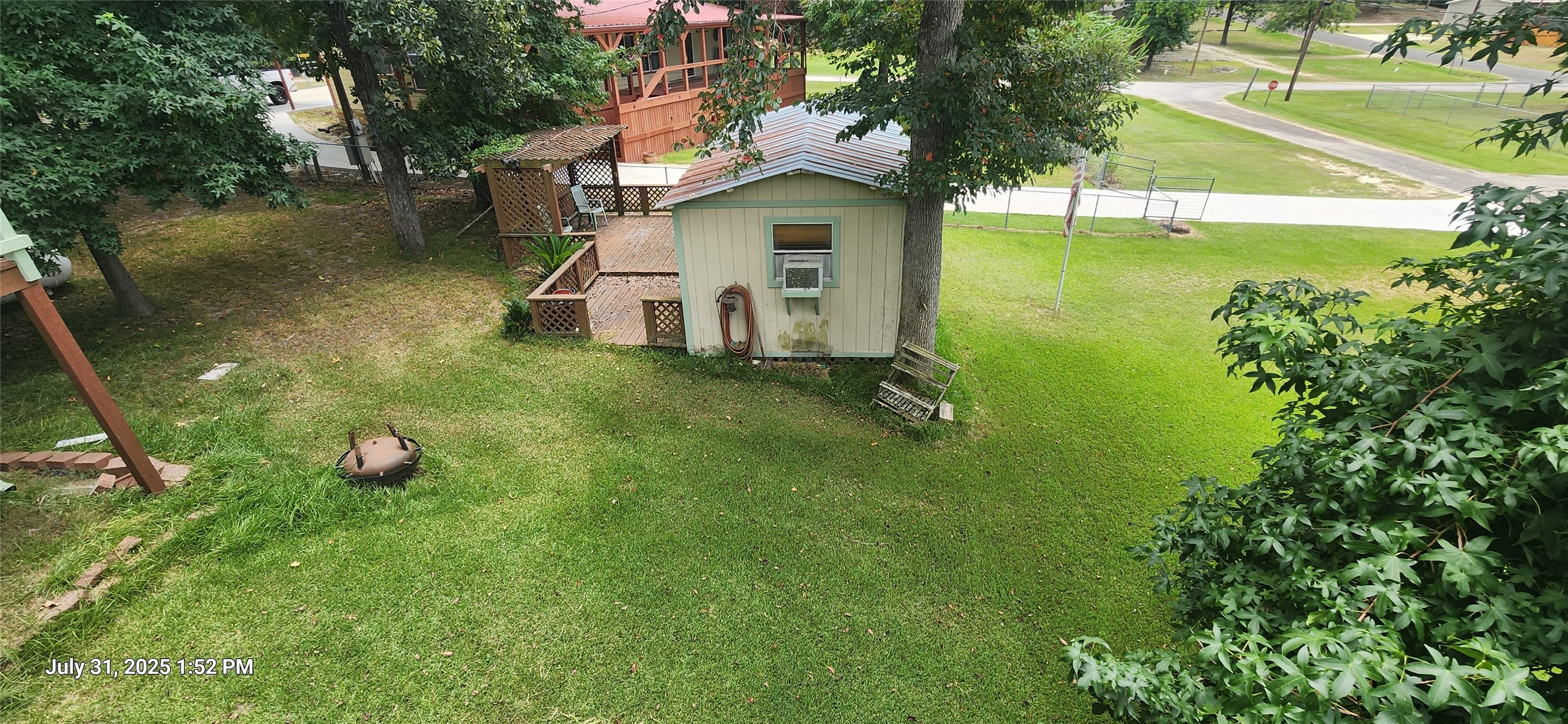 121 N Point Drive N Property Photo 5