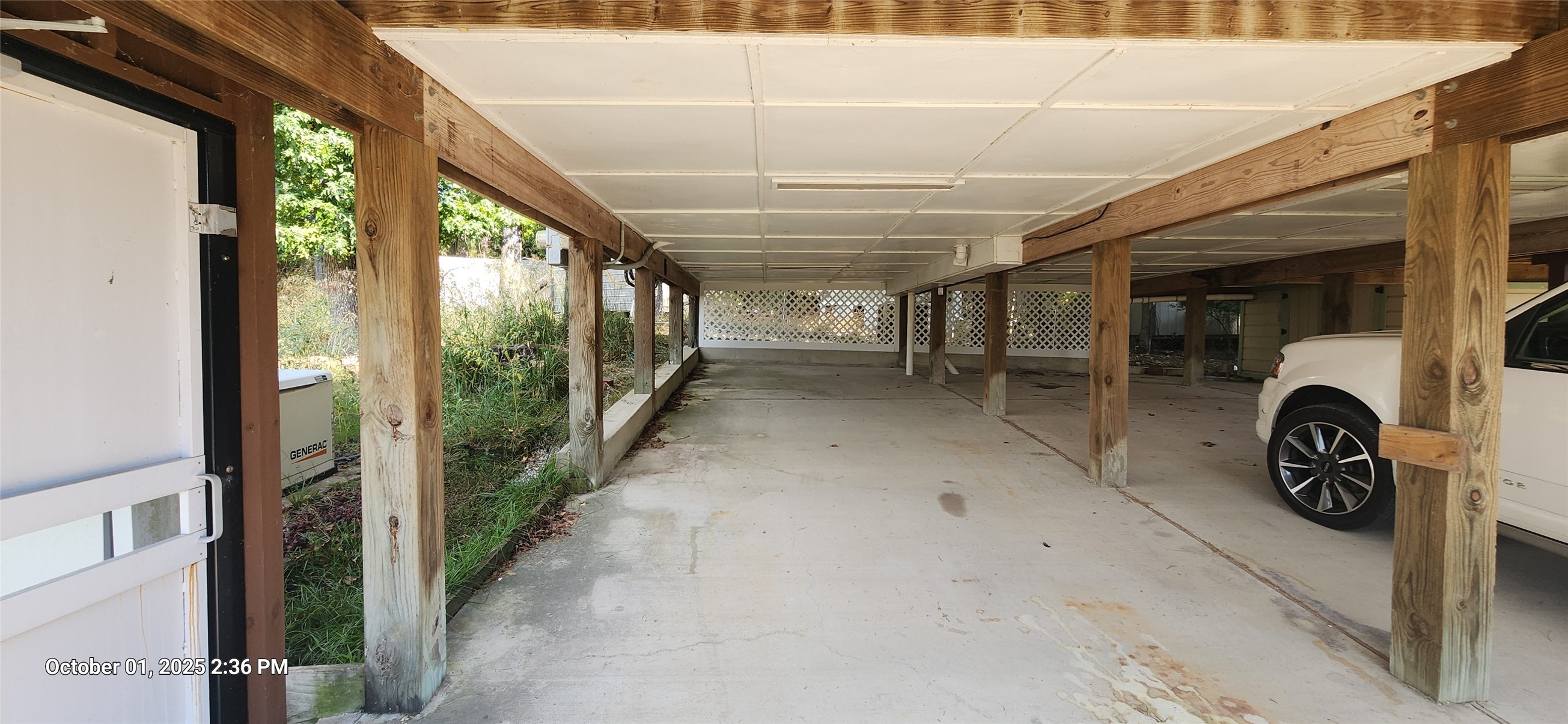 121 N Point Drive N Property Photo 13