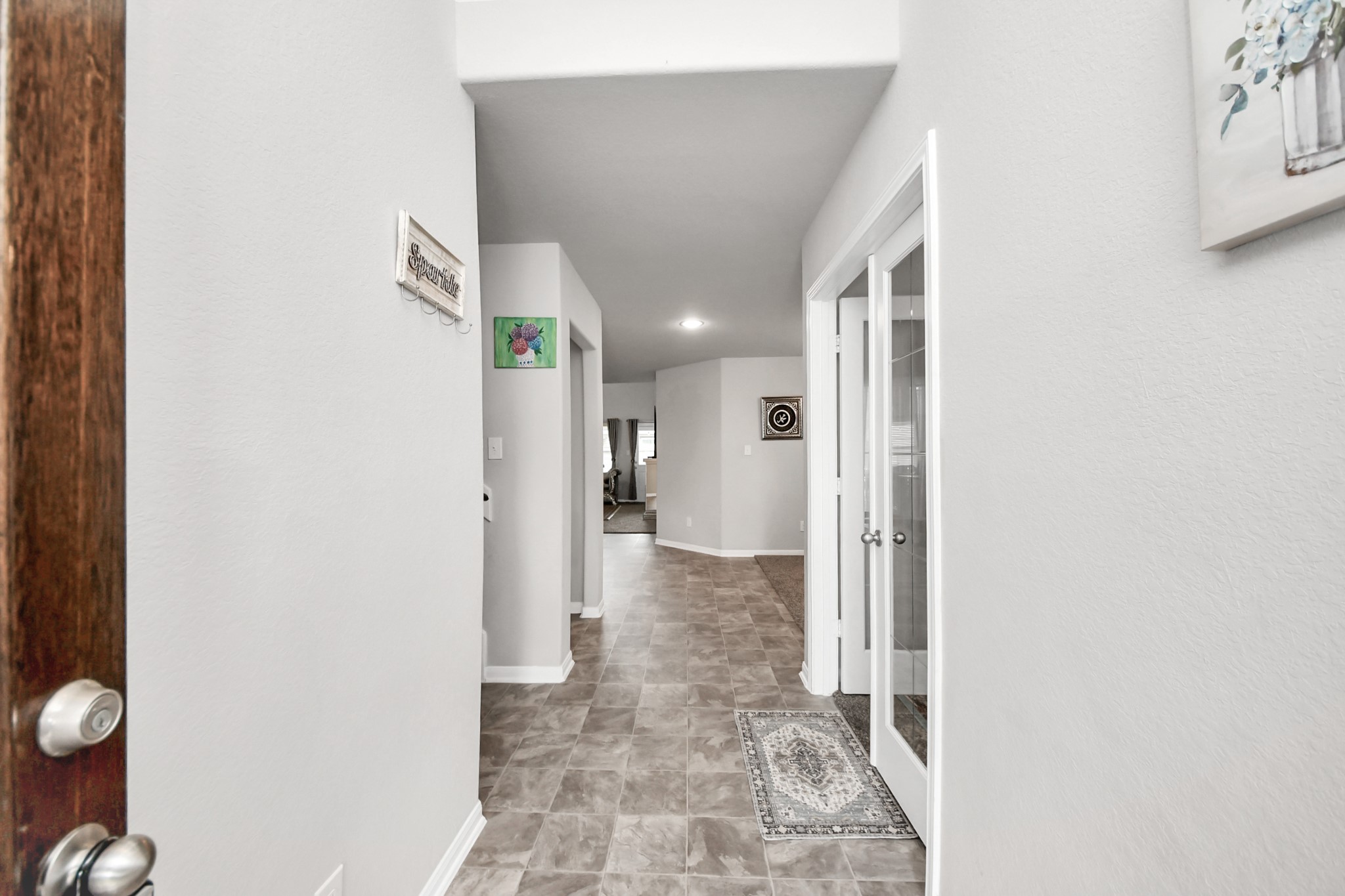 2918 Silverhorn Lane Property Photo 11