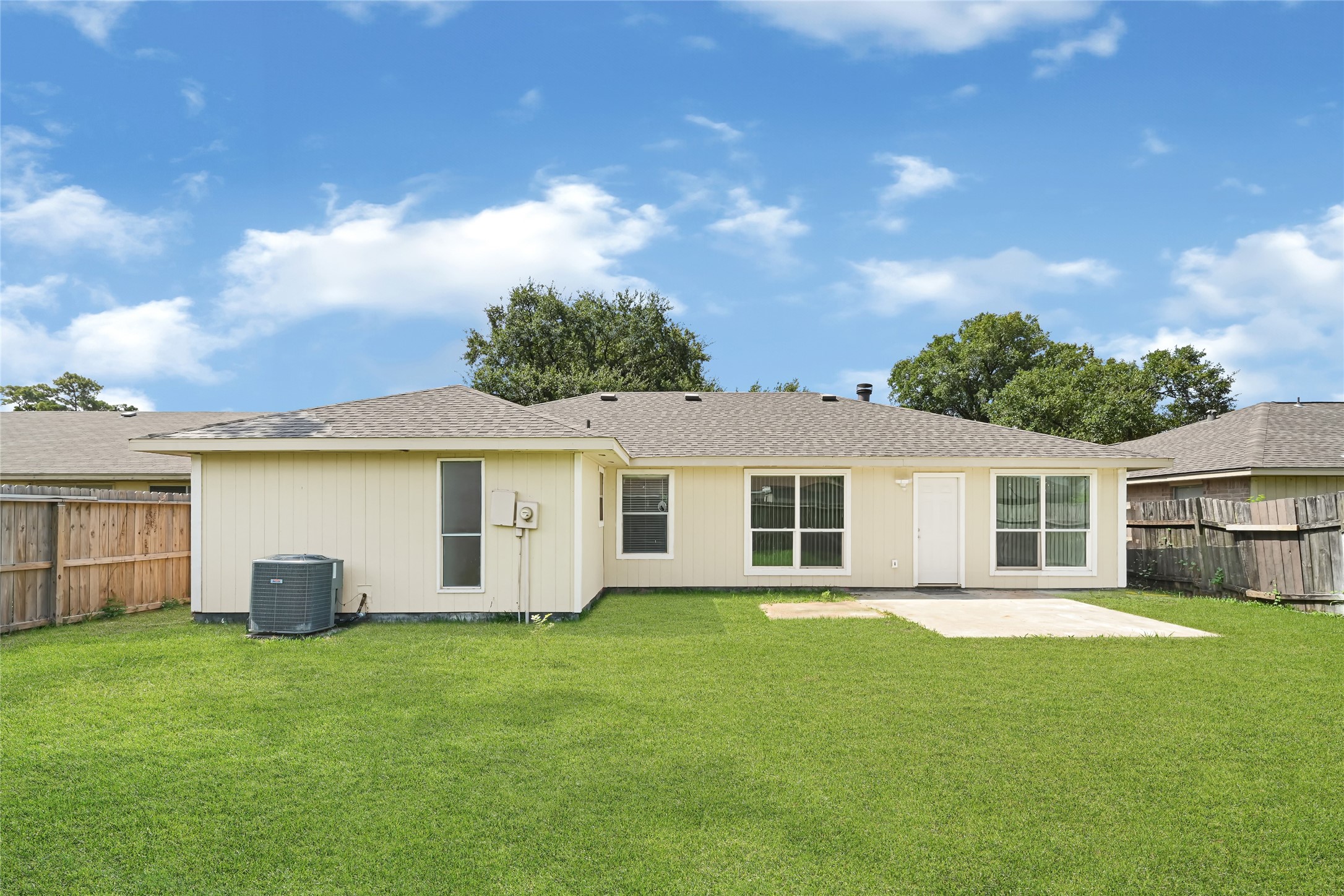 13327 N Thorntree Drive Property Photo 4