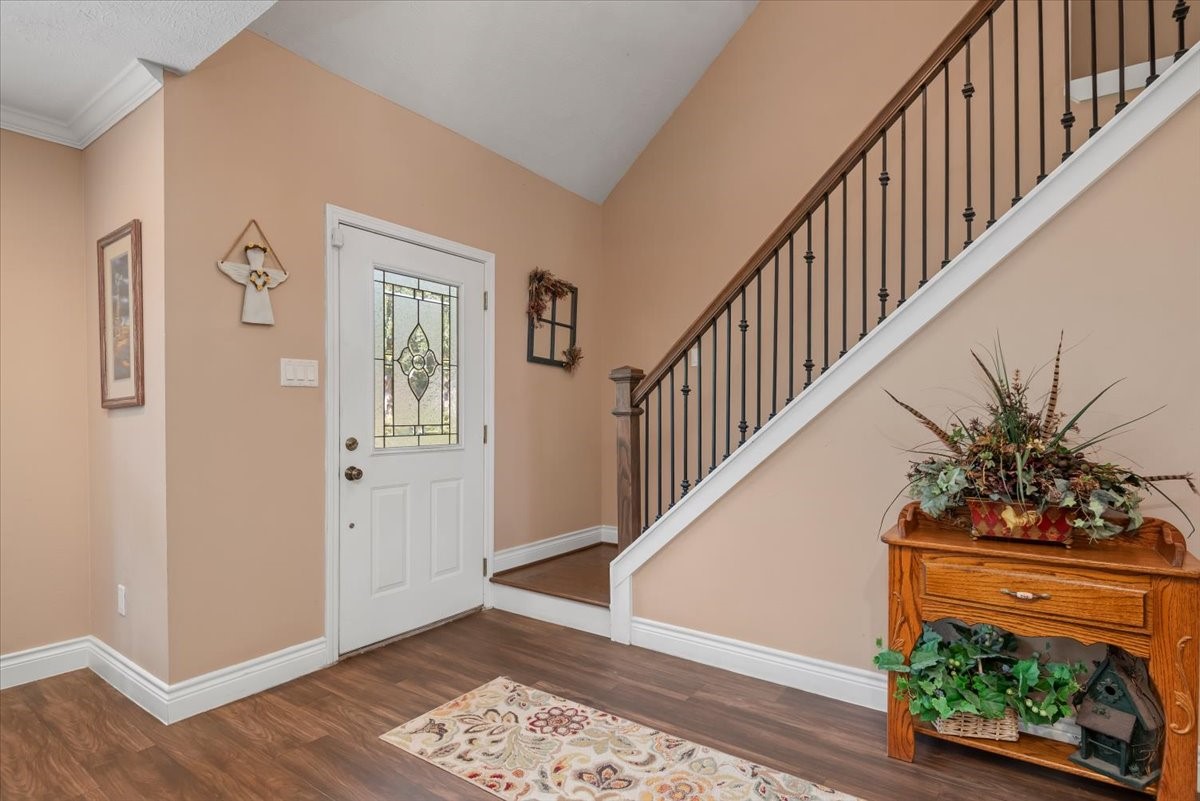 4006 Flint Creek Drive Property Photo 3