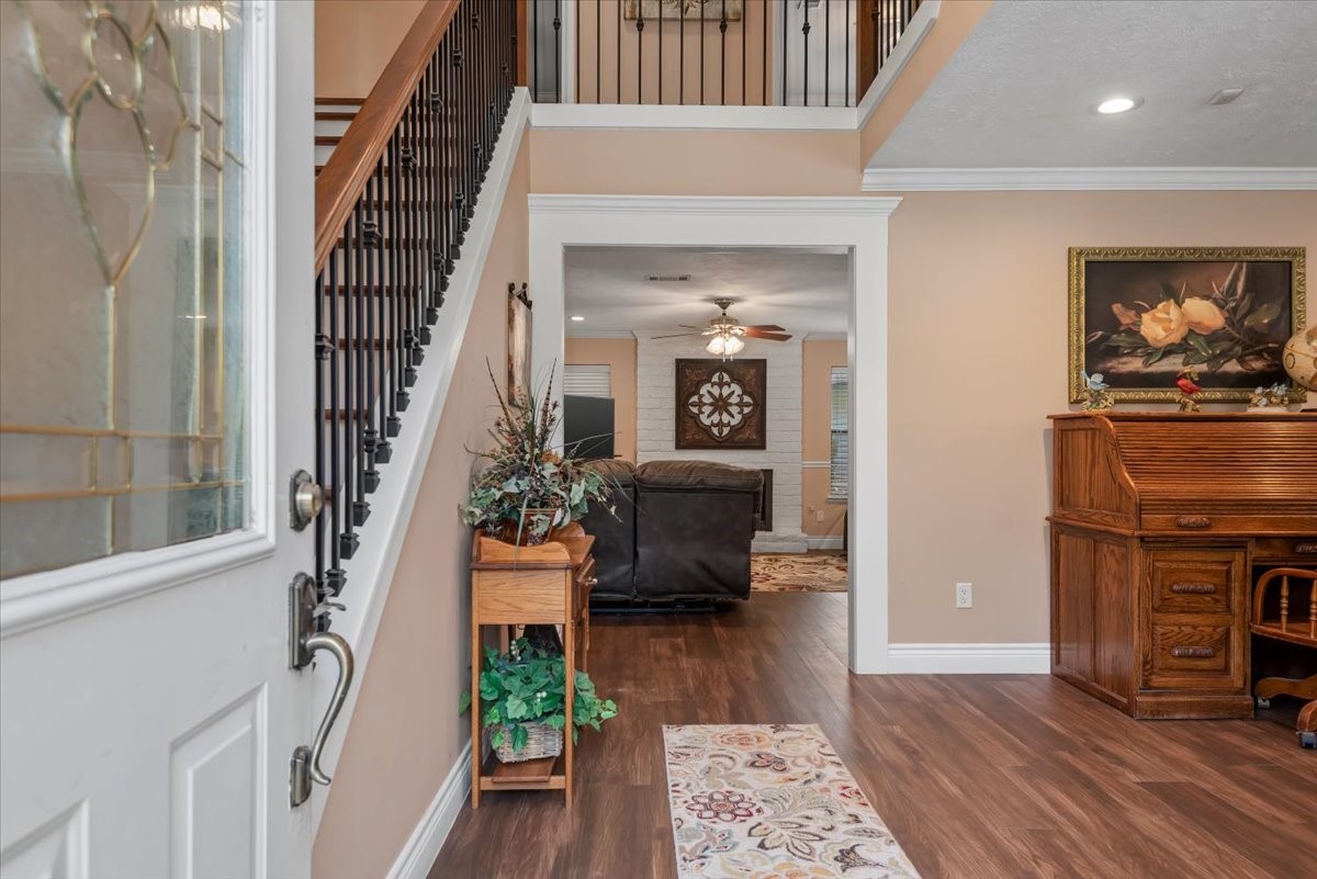 4006 Flint Creek Drive Property Photo 4