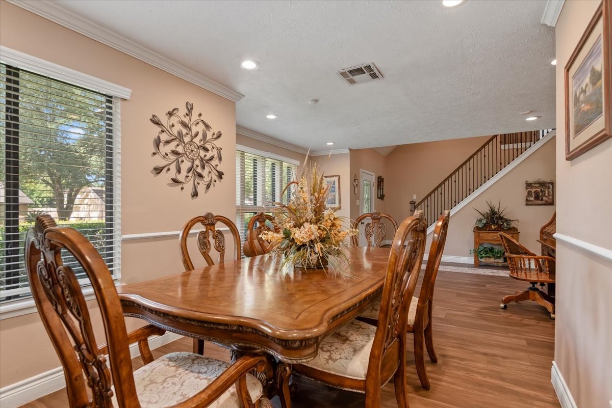 4006 Flint Creek Drive Property Photo 8