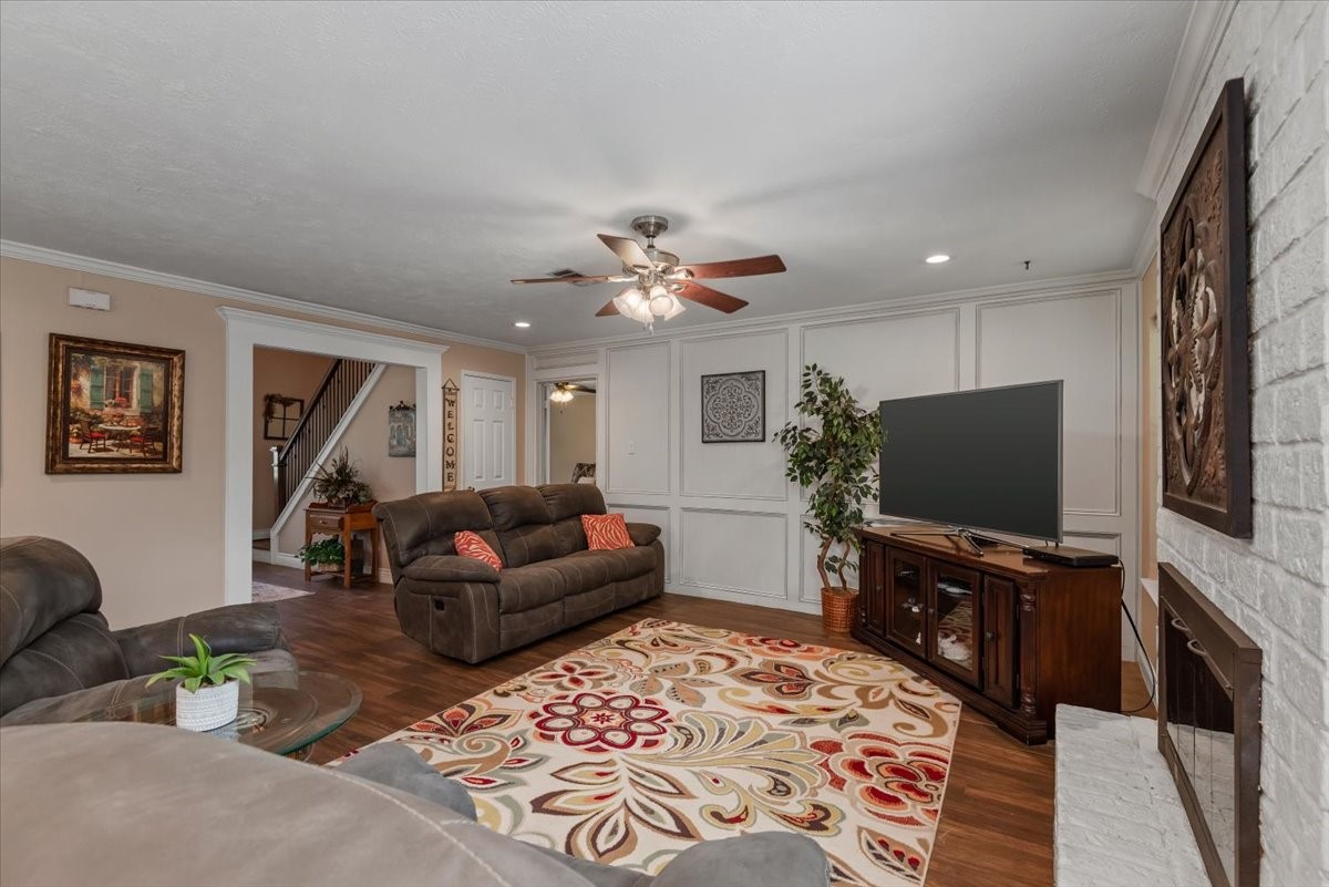 4006 Flint Creek Drive Property Photo 10