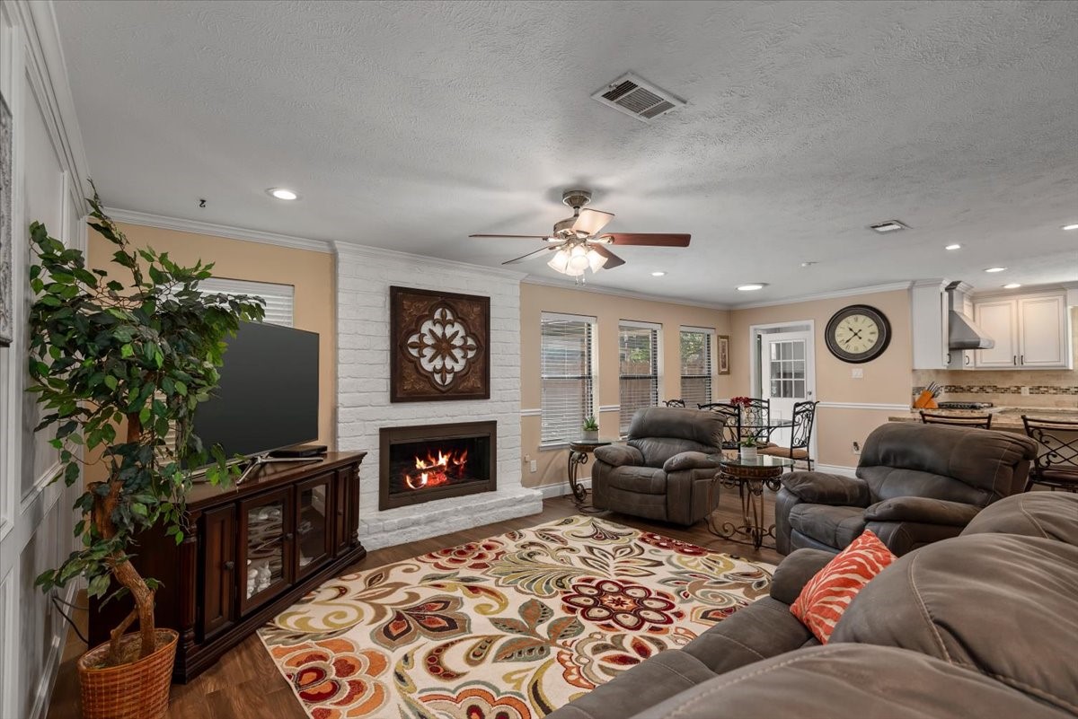 4006 Flint Creek Drive Property Photo 12