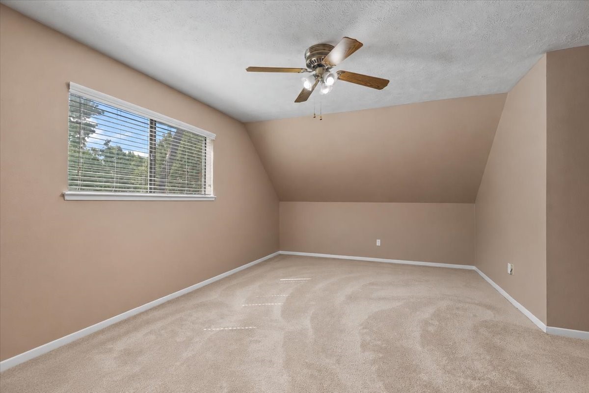 4006 Flint Creek Drive Property Photo 29