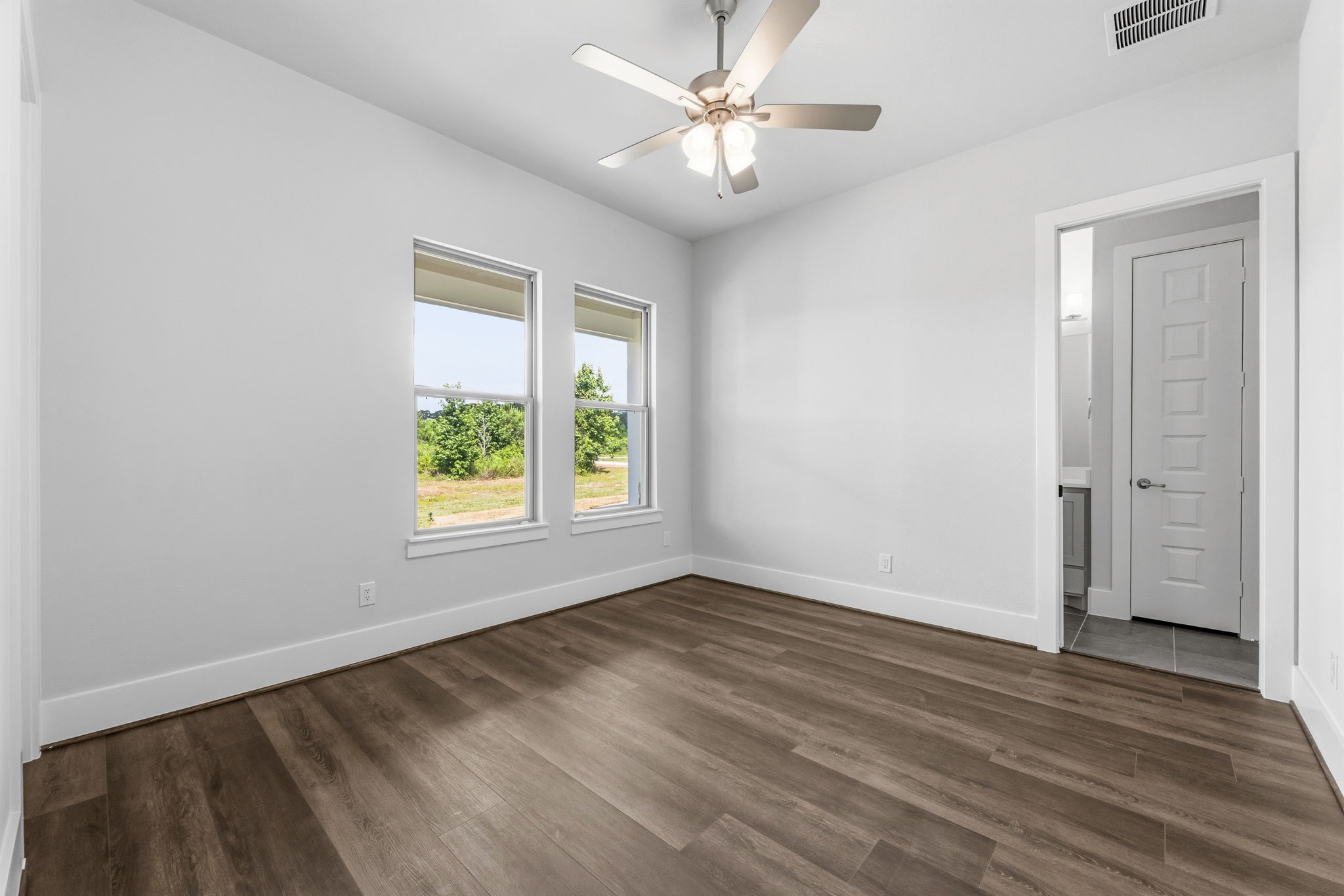 16140 Forest Mill Road Property Photo 32