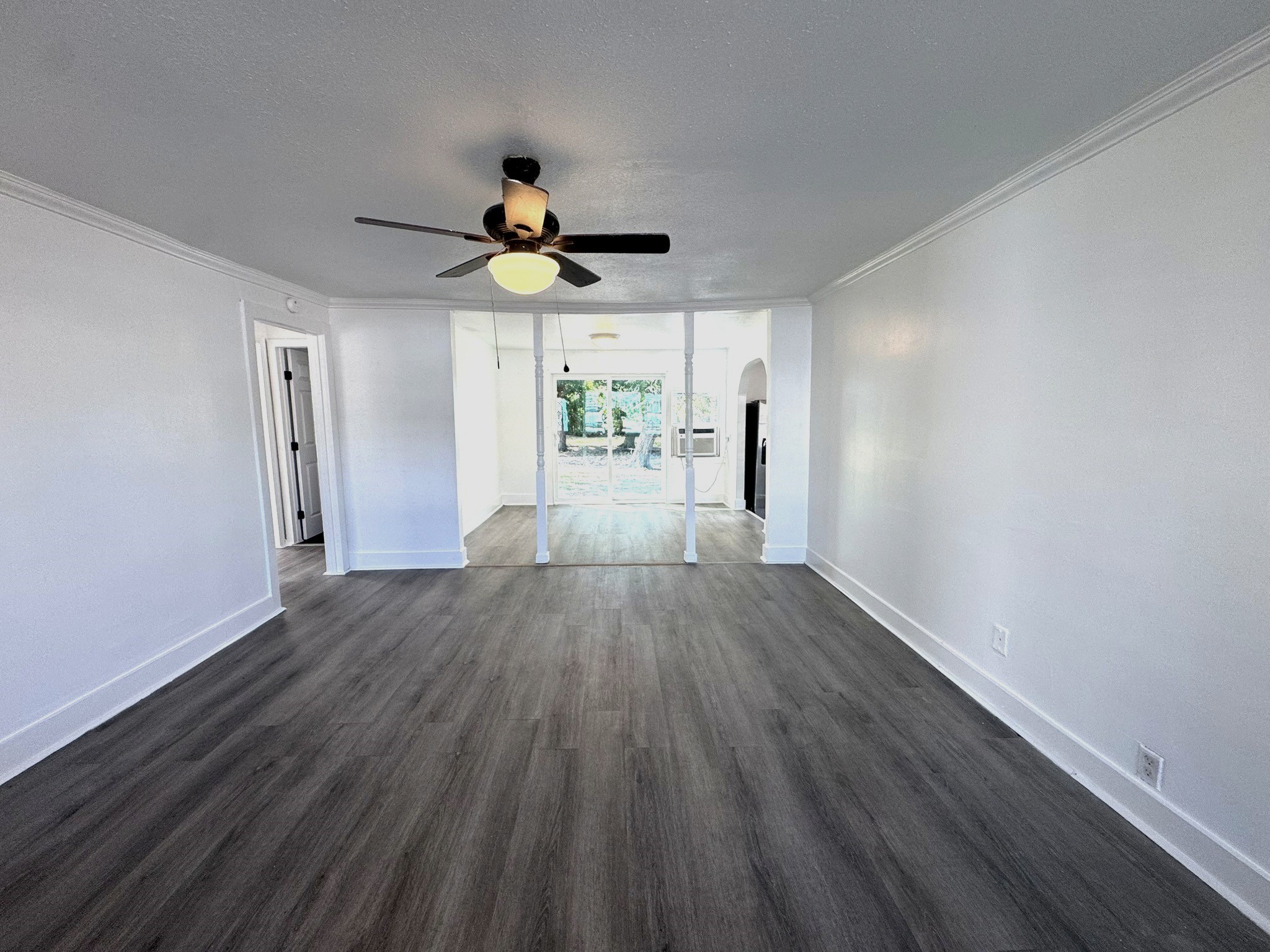 3007 Meadowlane Street Property Photo 13