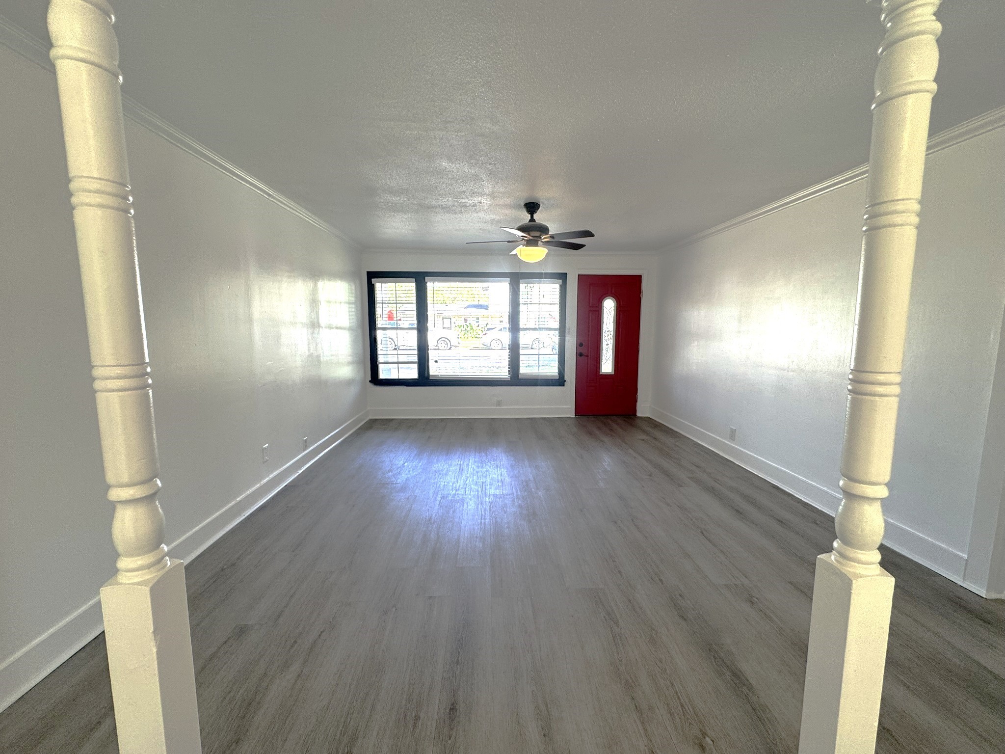 3007 Meadowlane Street Property Photo 14