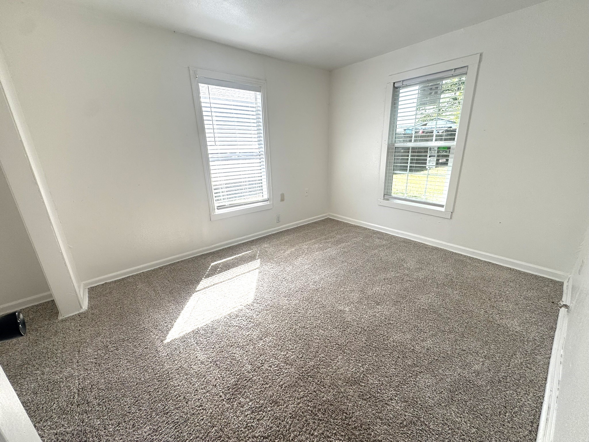 3007 Meadowlane Street Property Photo 16