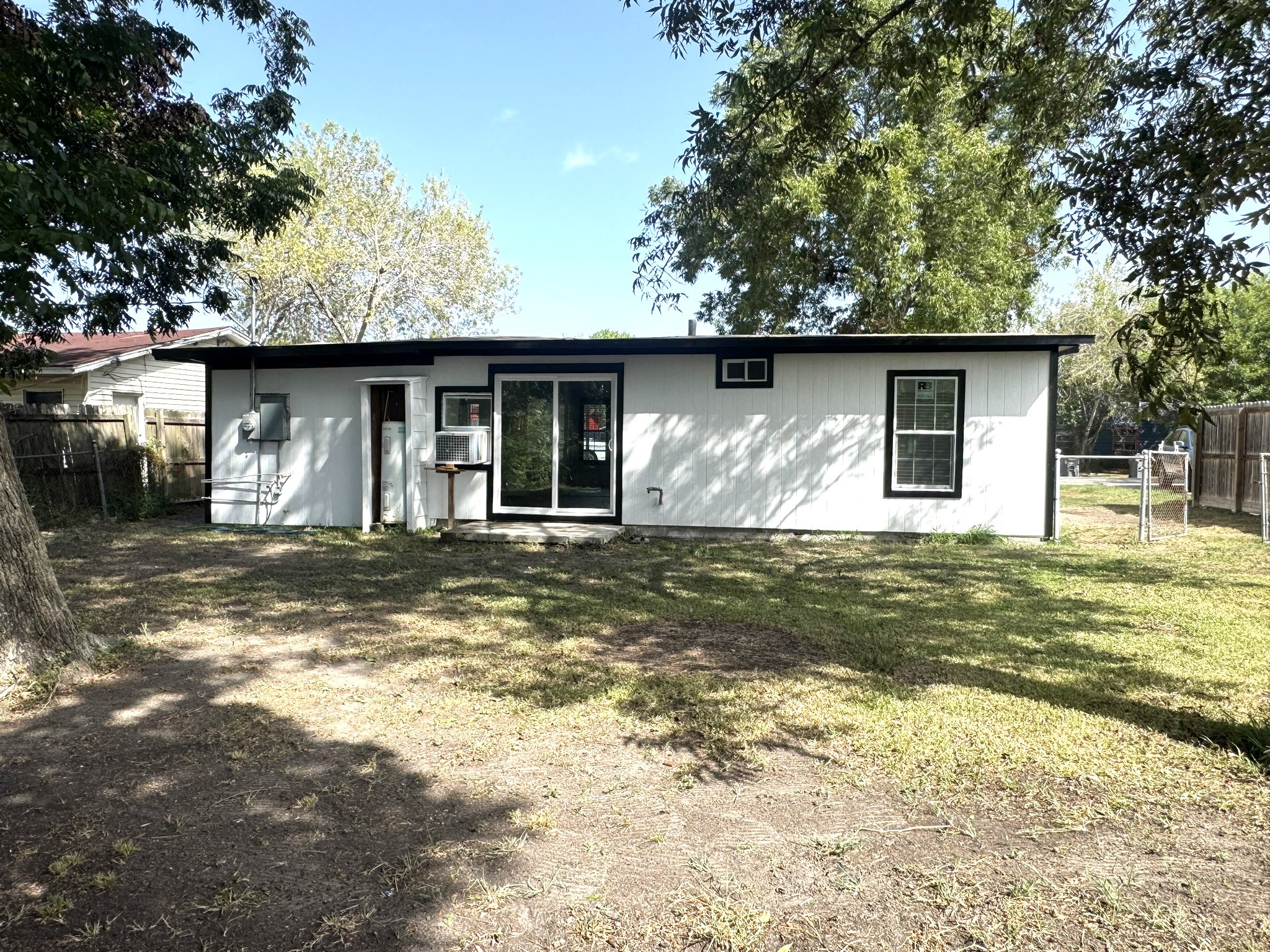 3007 Meadowlane Street Property Photo 25