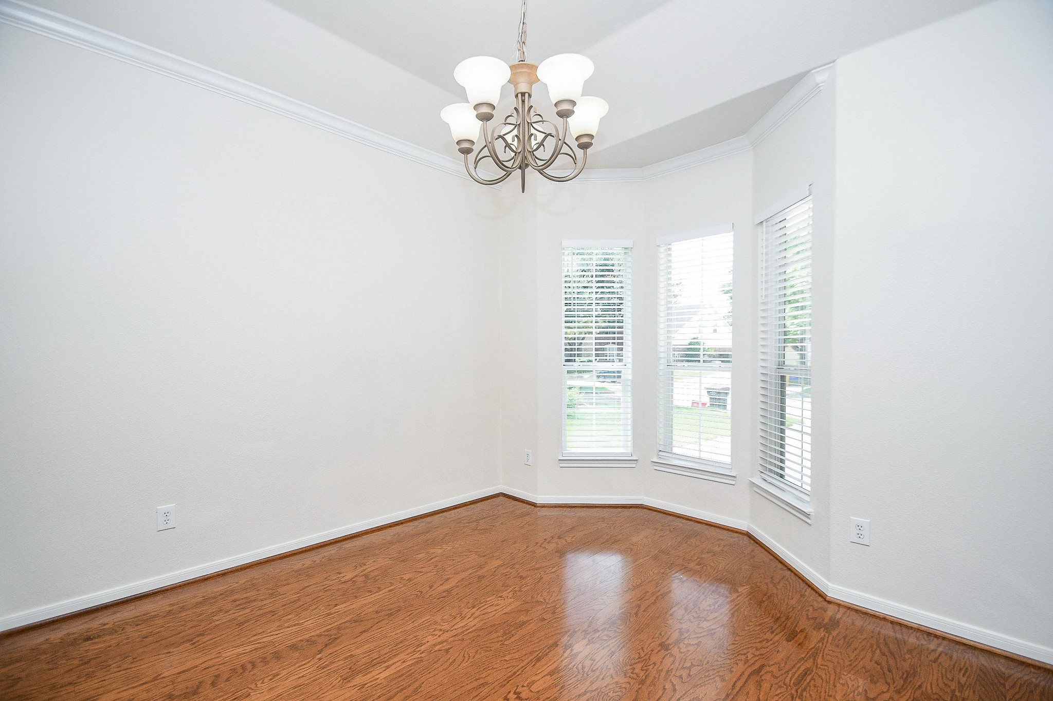 4703 Camden Brook Lane Property Photo 5